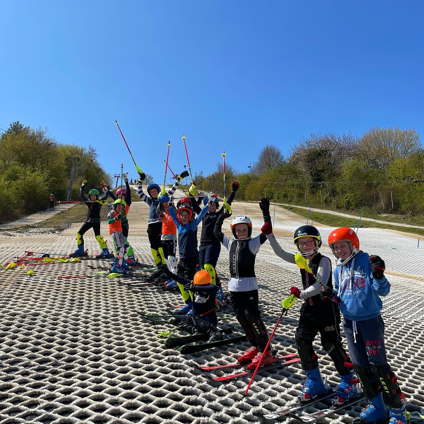 ❄️CHATHAM 26&ndash;28 JULY 2021 ❄️

Just 2 weeks to go until we are back at one of our favourite dry slope venues! 
👌🏽

We have limited spaces available so if you are thinking of joining us for our first summer dry slope camp, head to the website t