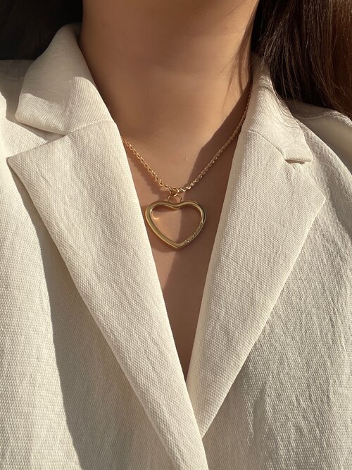 Louis Vuitton LV & V Heart Golden Metal ref.649973 - Joli Closet