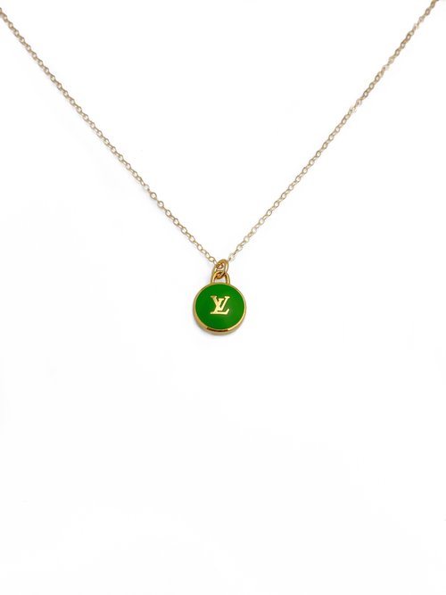 lv green necklace