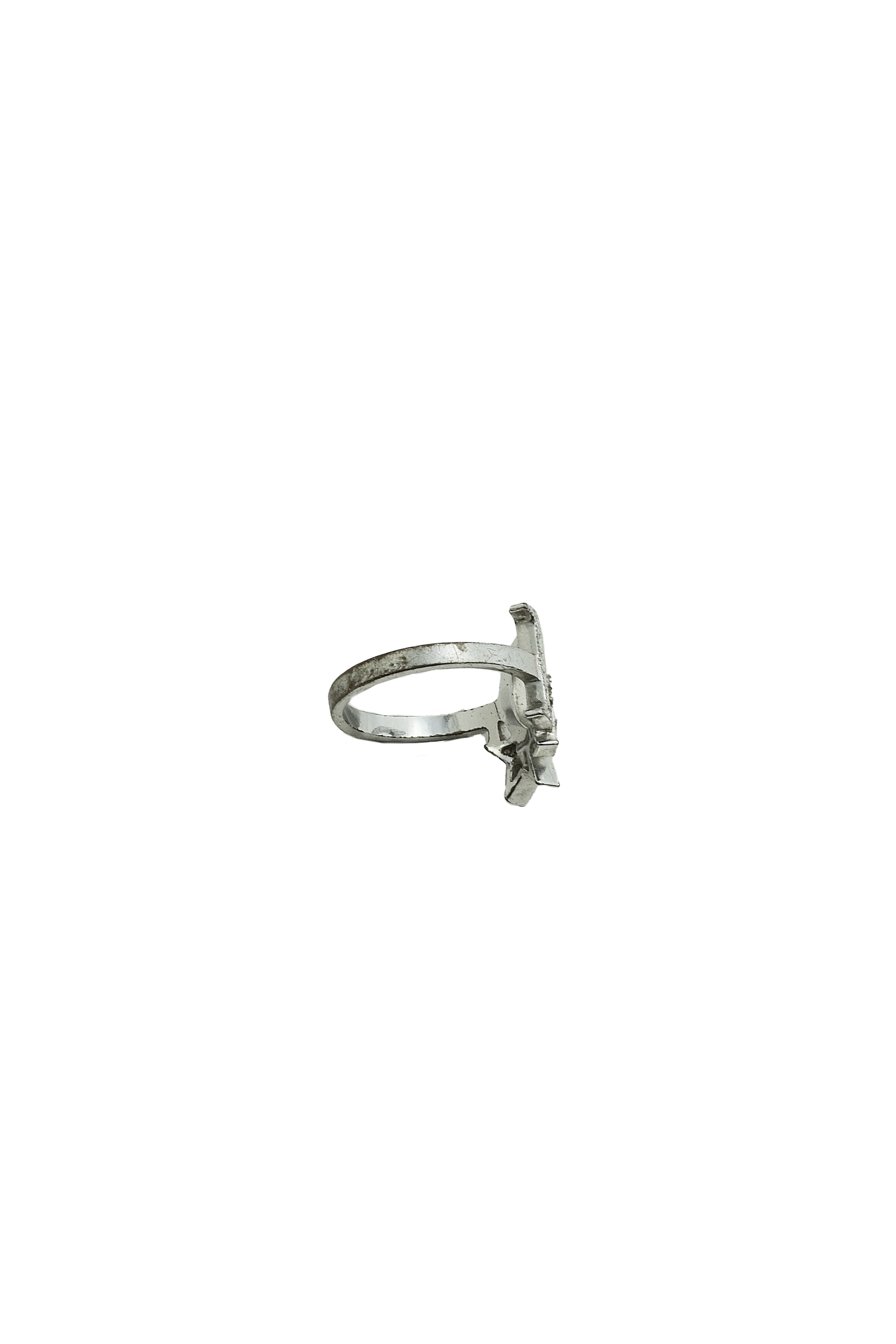 dior crystal star ring side wbg.png