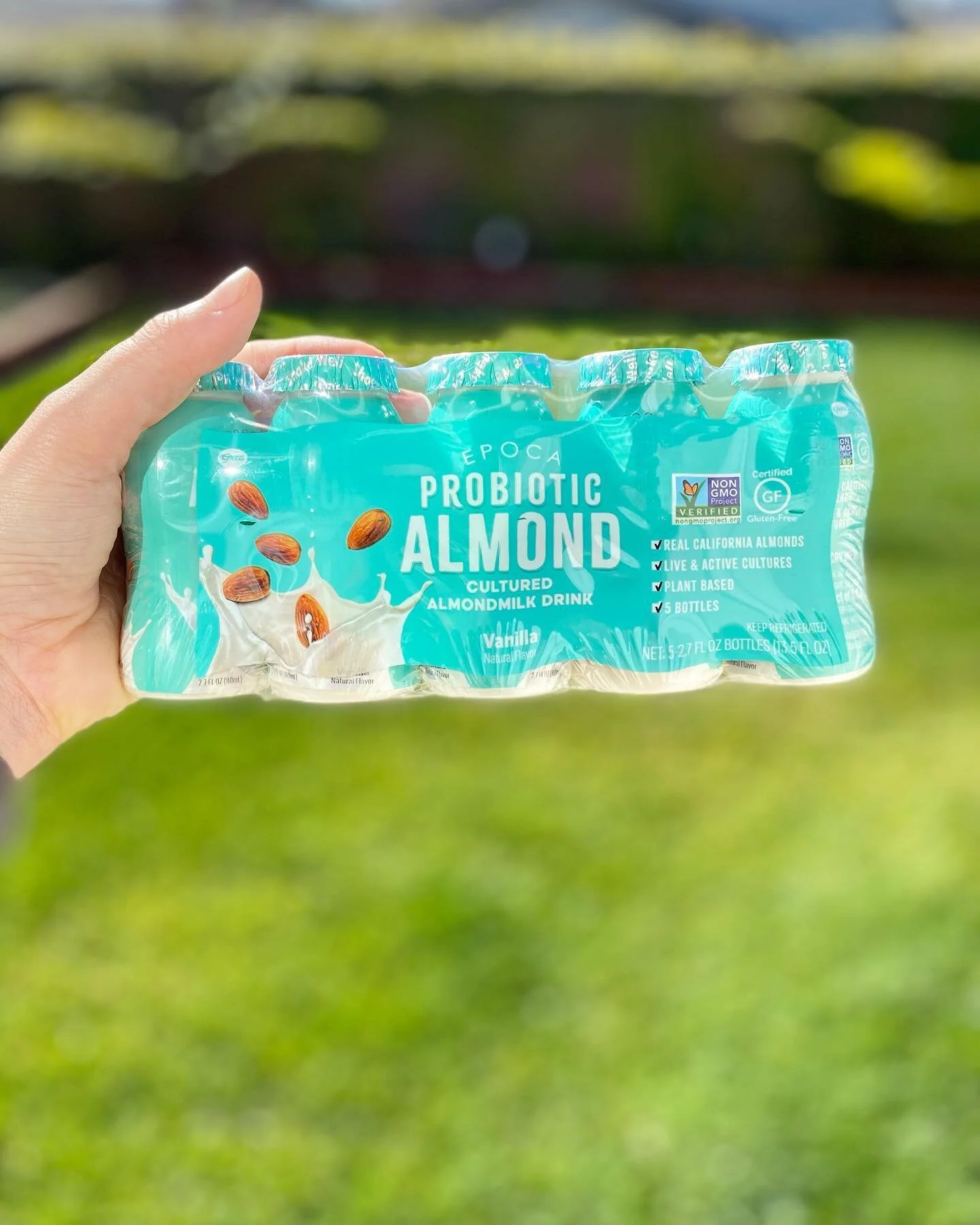 #probiotic almond drink is plant based drink filled with love & active cultures. It’s and a great dairy free, healthy alternative!!!