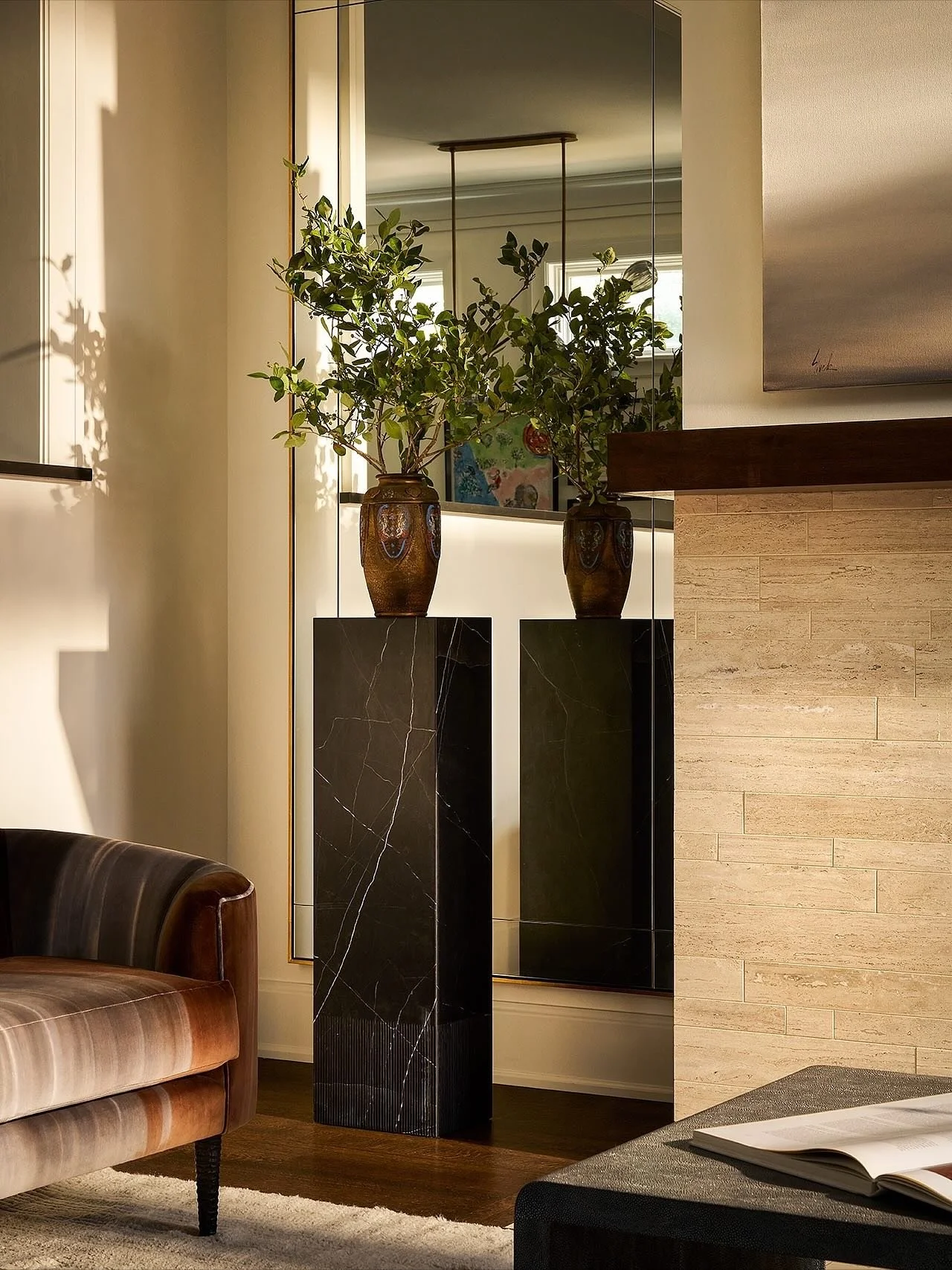 Moody moments fill this Lakeview family home. Rich wood tones, an earthy palette, and layered textures and stone details carry effortlessly from room to room, creating a seamless flow. 

Photos: @rymcdon

 #londonwalderinteriordesign #LWID #moderndes