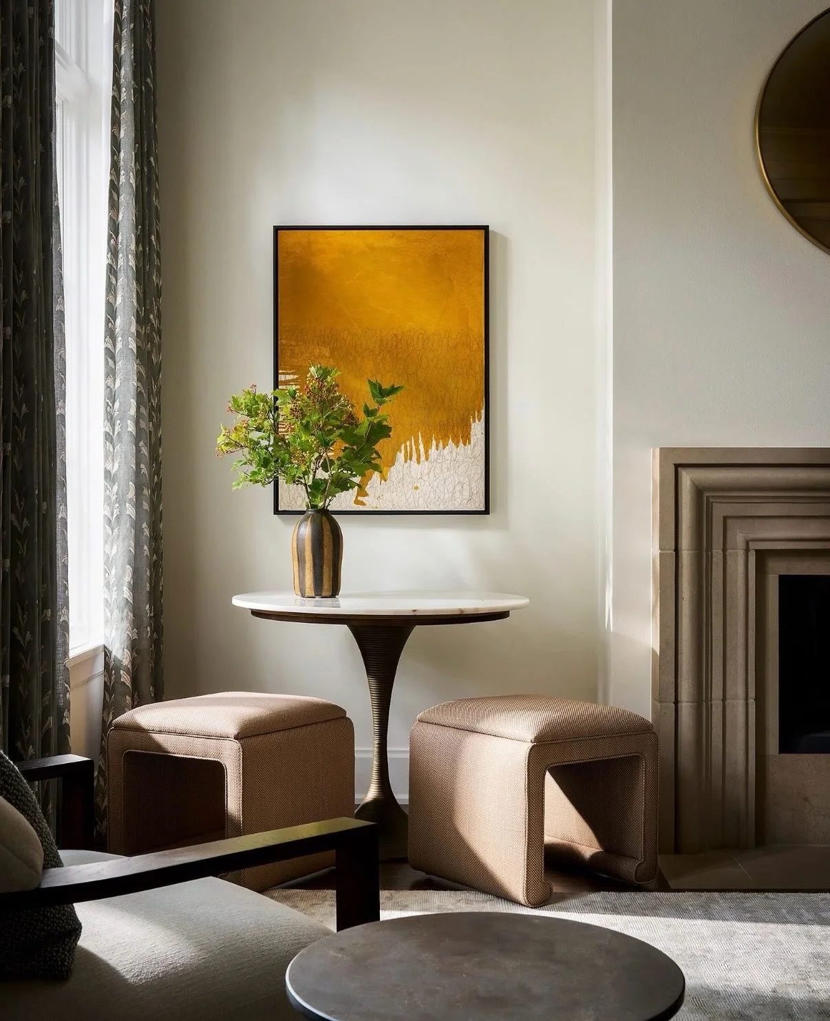 The right art piece doesn&rsquo;t fill space, it defines it. Swipe through some of our favorite rooms, each designed to give the art its moment. 

Photos: @rymcdon

Art:
Photo 1: @coltseager via @danielkinkadefineart
Photo 2: @robertcarloschildress v