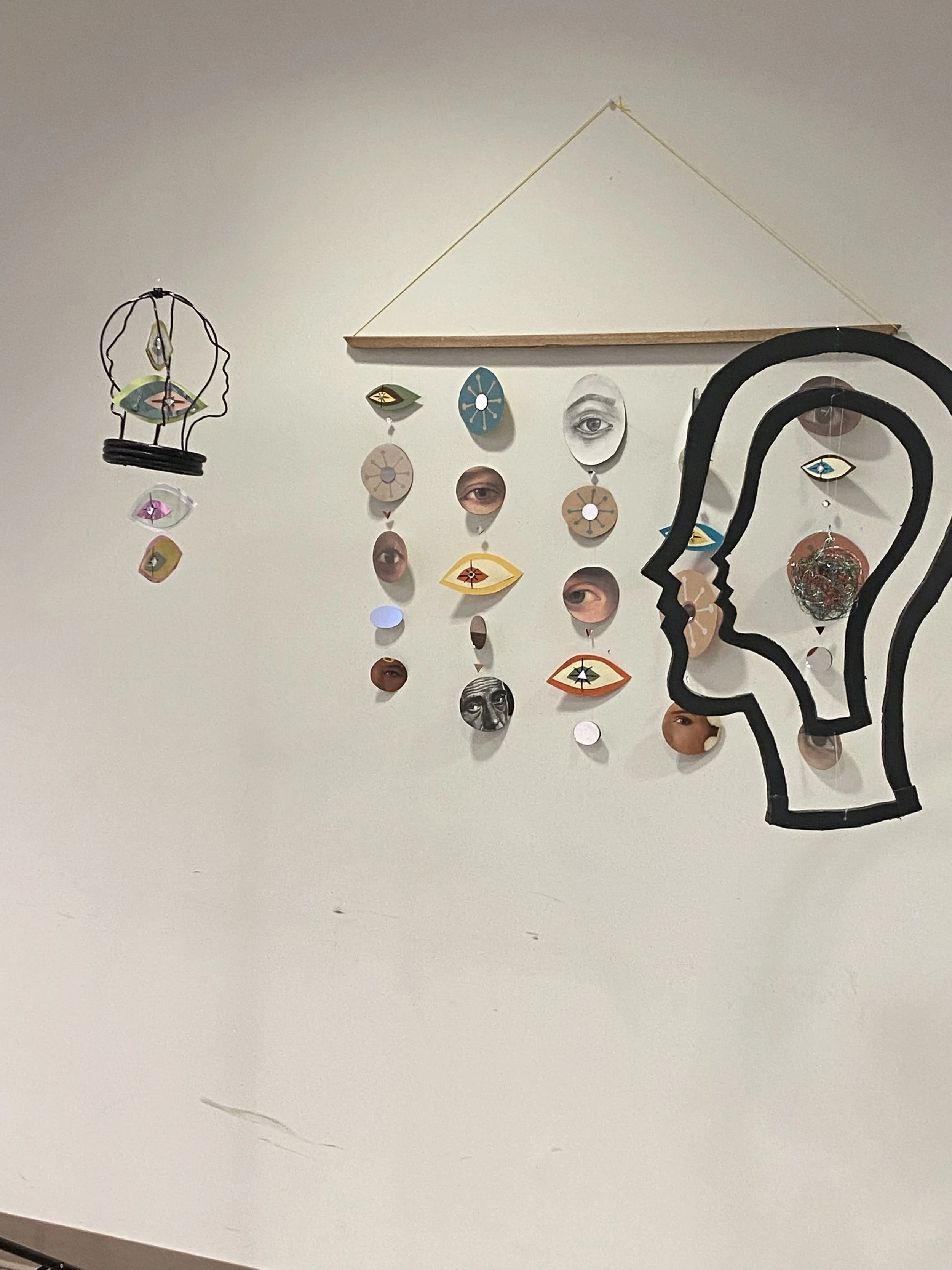 AMANDA SIMMONS, FACES FROM PLACES,
MIRRORS, POSTERBOARD, CARDSTOCK,
MAGAZINES CUTOUTS, BENDABLE WIRE, GEMS, FISHING LINE, 66” X 75”, 2022