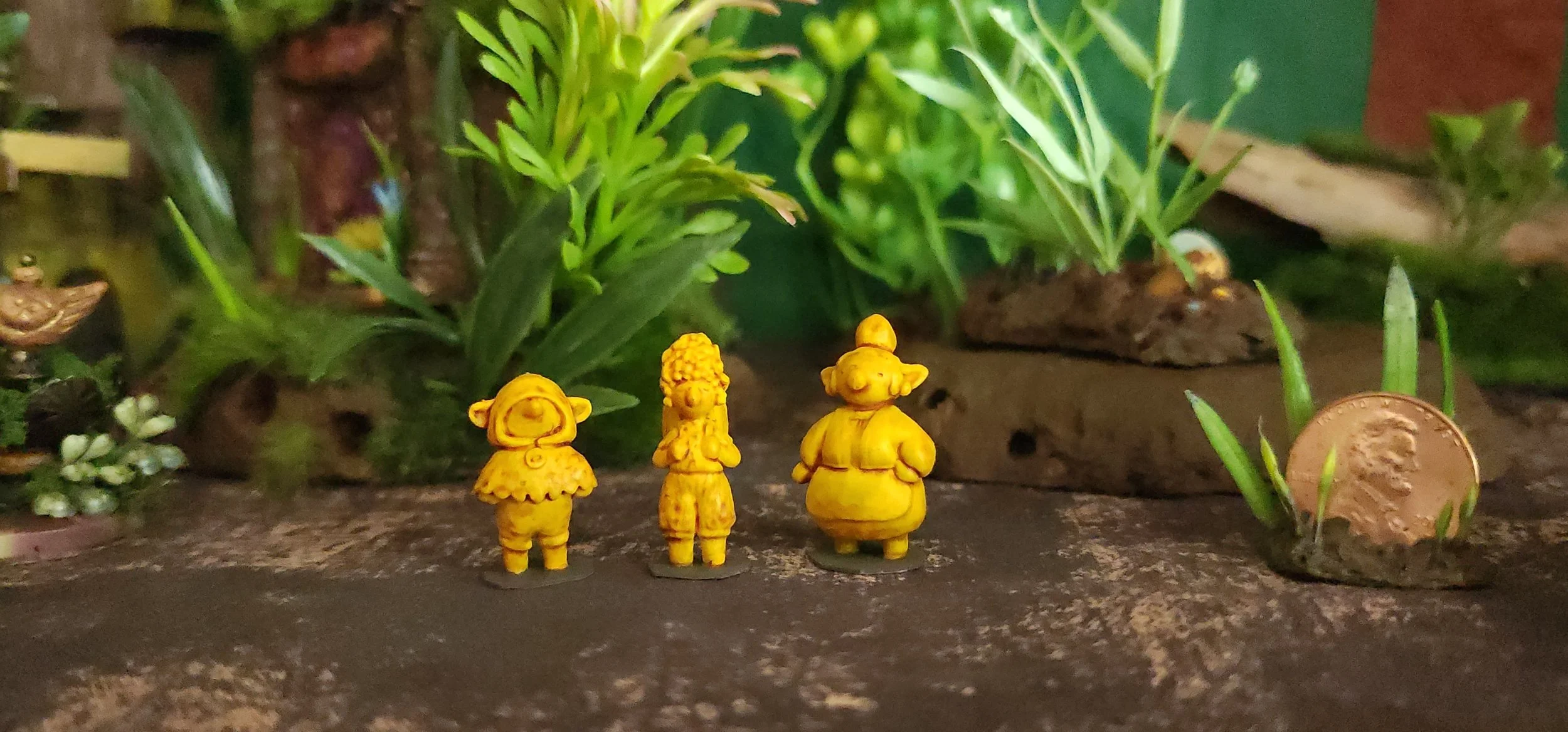 Golden Yellow Villagers | Itty Bitty Villagers
