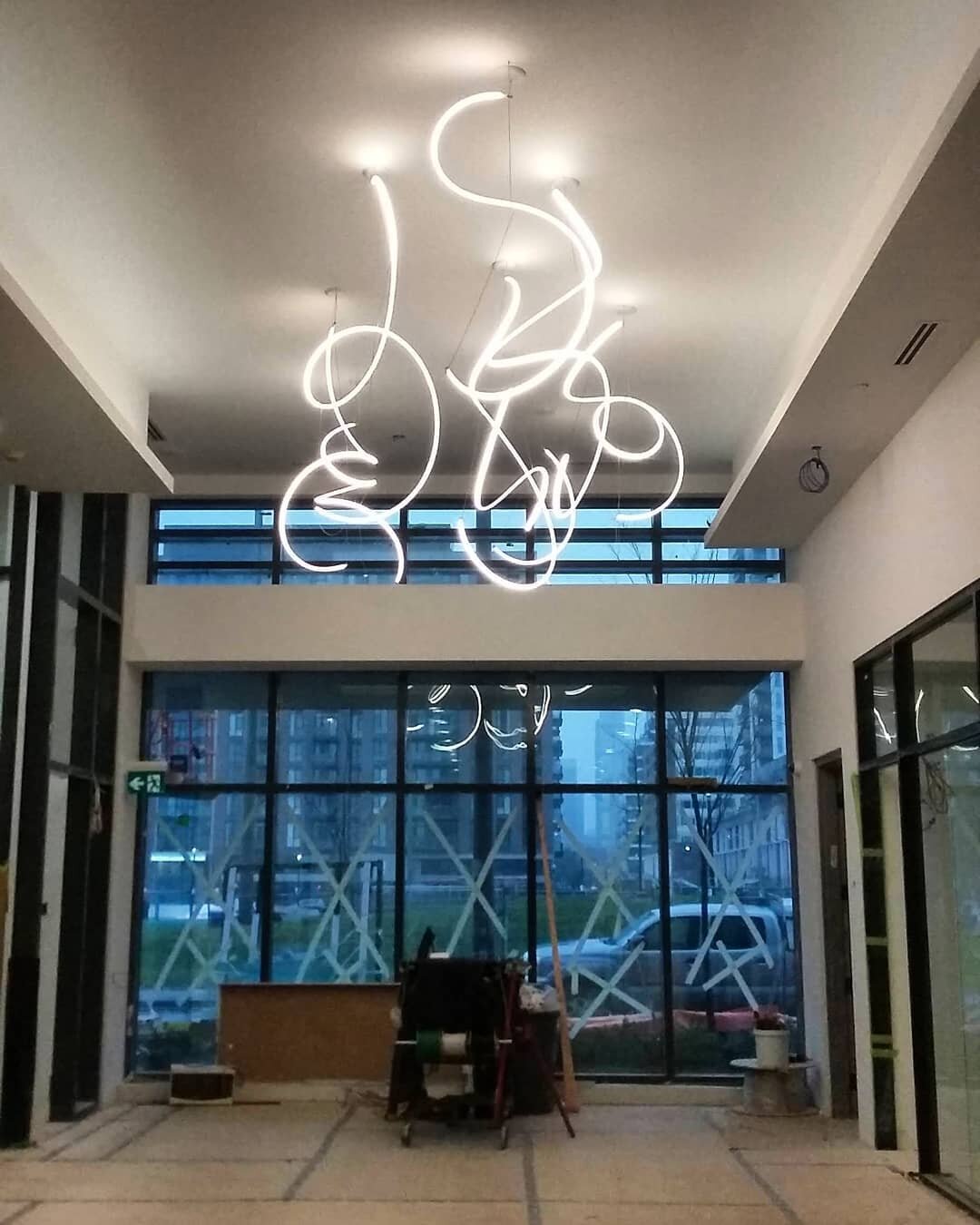 This is a progress shot of a new light installation for Daniels Evolv building in Toronto. Installation to be completed in January. 

@evolvrentals #evolv #Daniels #lovewhereyoulive #regentpark #toronto #torontolife #lovetoronto #light #lightart #lig