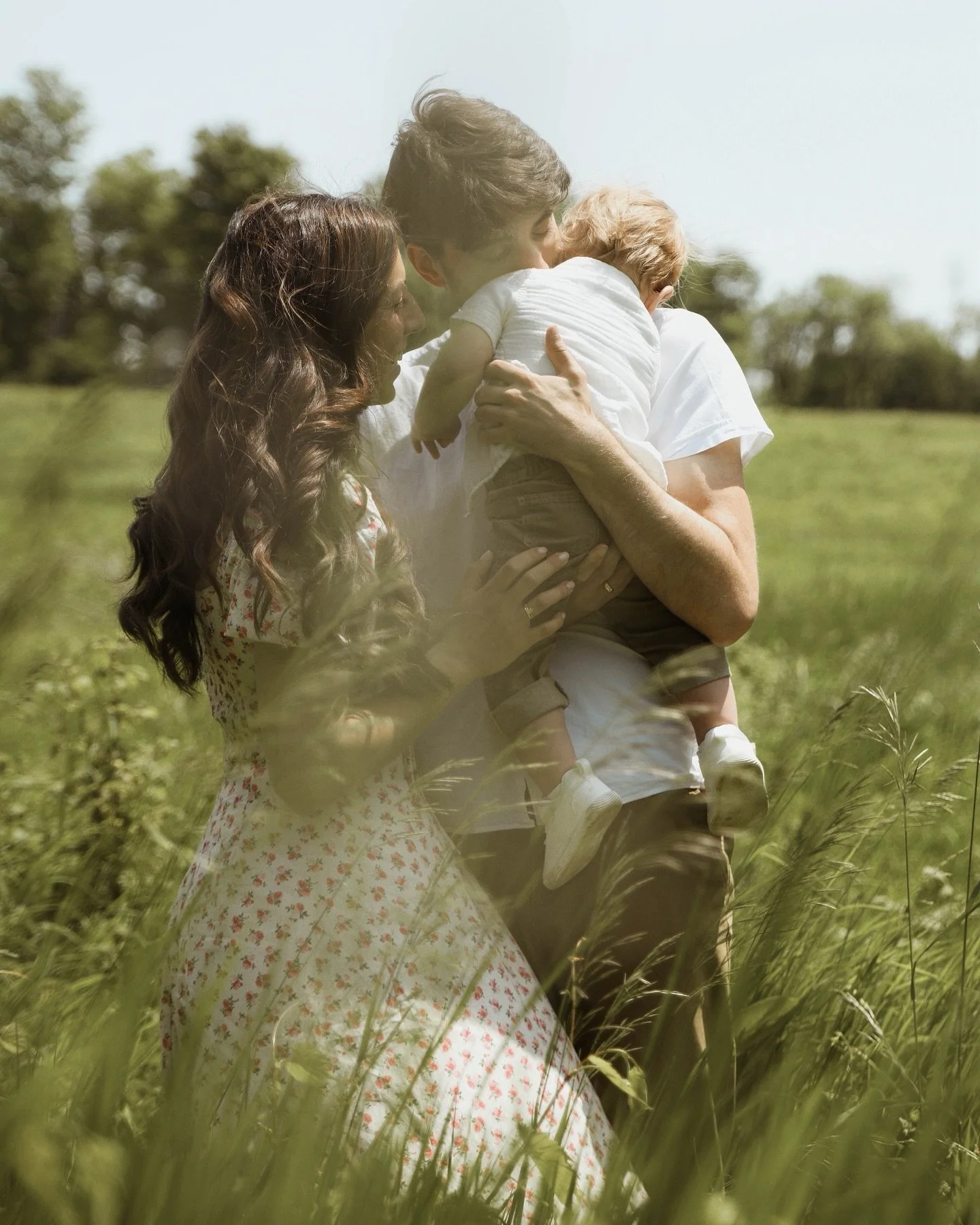 The loveliest family session at Scotsdale Farm.  It was definitely hard to pick only a few favourites!

#torontophotographers #torontoportraitphotographer #torontofamilyphotographer #torontoweddingphotographer #torontolifestylephotographer #torontoel