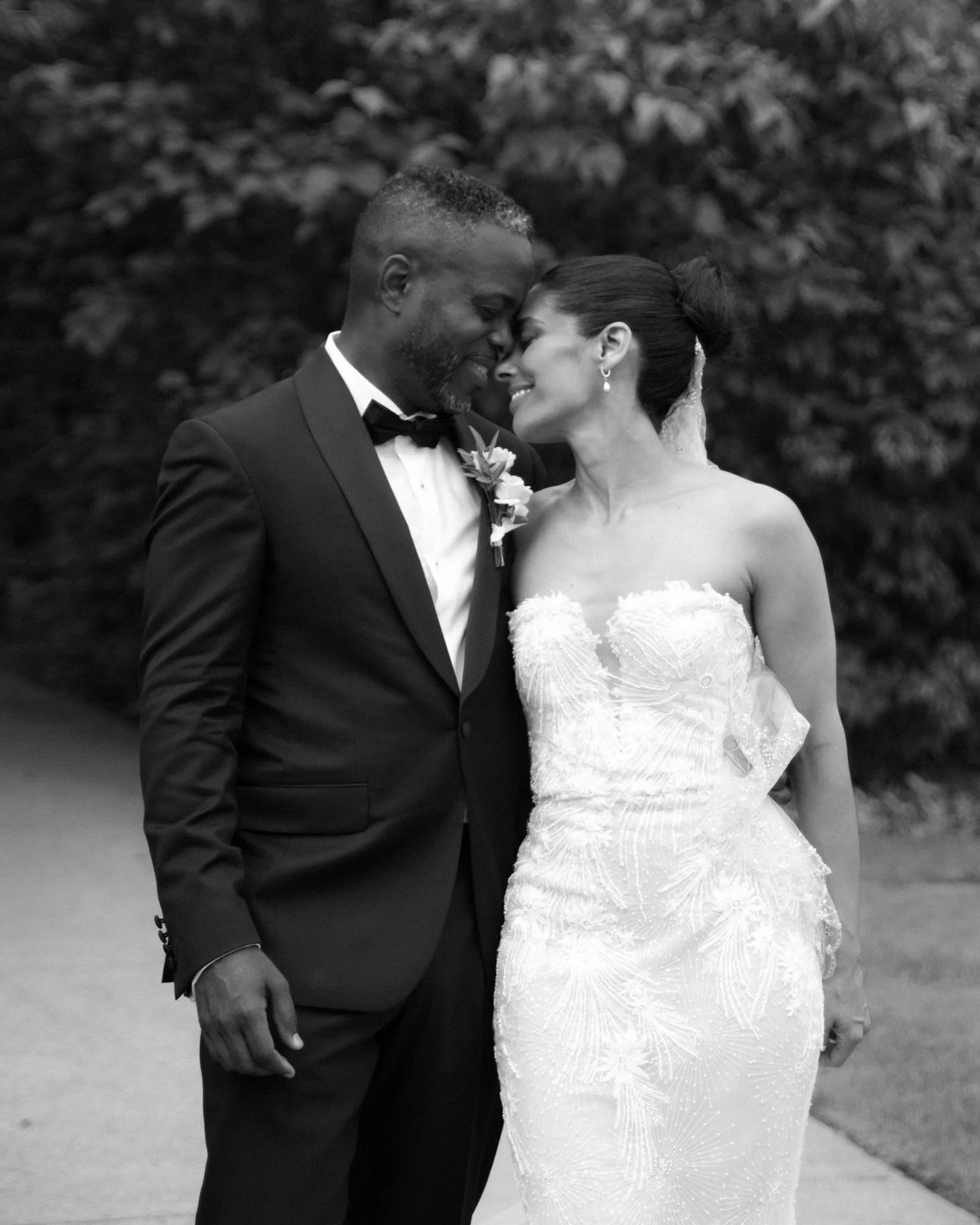 Intimate summer wedding in Toronto.
&bull;
&bull;
&bull;
&bull;
&bull;
&bull;
&bull;
&bull;

#torontomusicgardenwedding #torontoweddingphotographer #torontoportraitphotographer #torontofamilyphotographer #torontomaternityphotographer