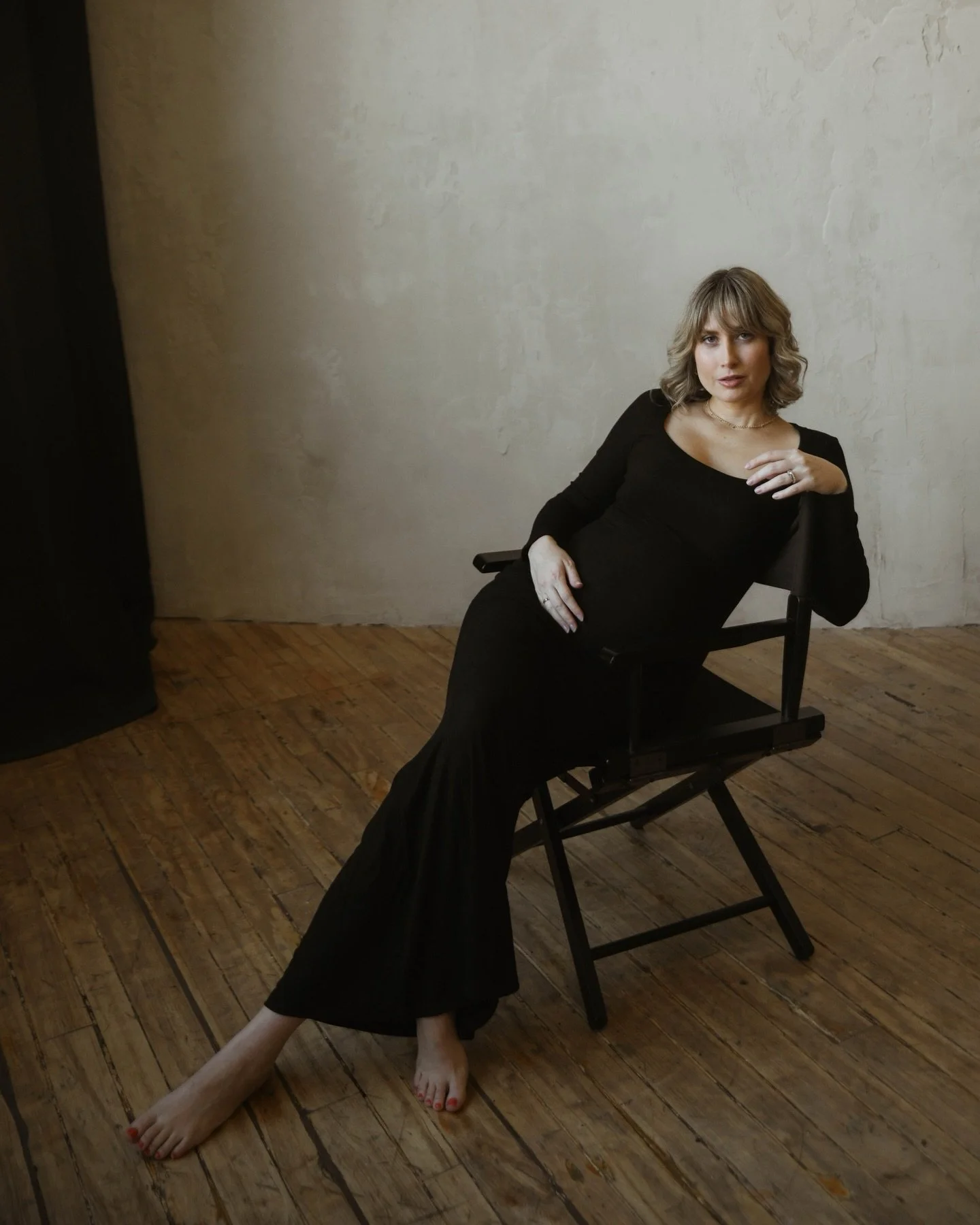 The lovely Morgan, shot at @nomad.studio.toronto 

&bull;
&bull;
&bull;
&bull;
&bull;
&bull;
&bull;
#torontophotographer #torontomaternityphotographer #torontoportraitphotographer #maternityphotographer #ontarioportraitphotographer