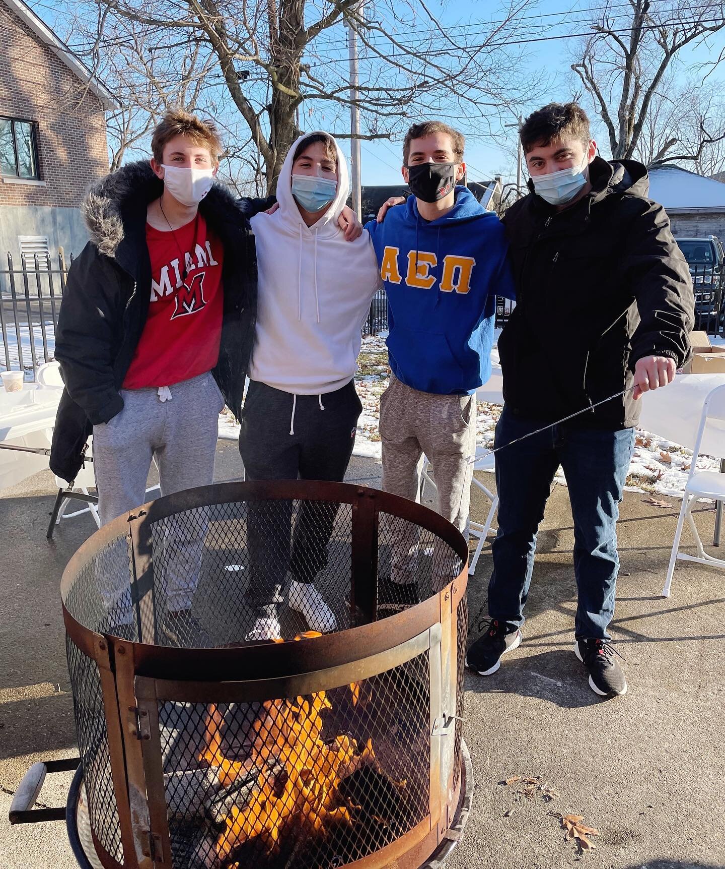 It&rsquo;s always s&rsquo;more fun when we&rsquo;re together!

Image descriptions:
Slide 1: 4 students standing behind the fire pit
Slide 2: 1 student holding a s&rsquo;more 
Slide 3: 1 student making s&rsquo;mores
Slide 4: 2 students sitting by the 