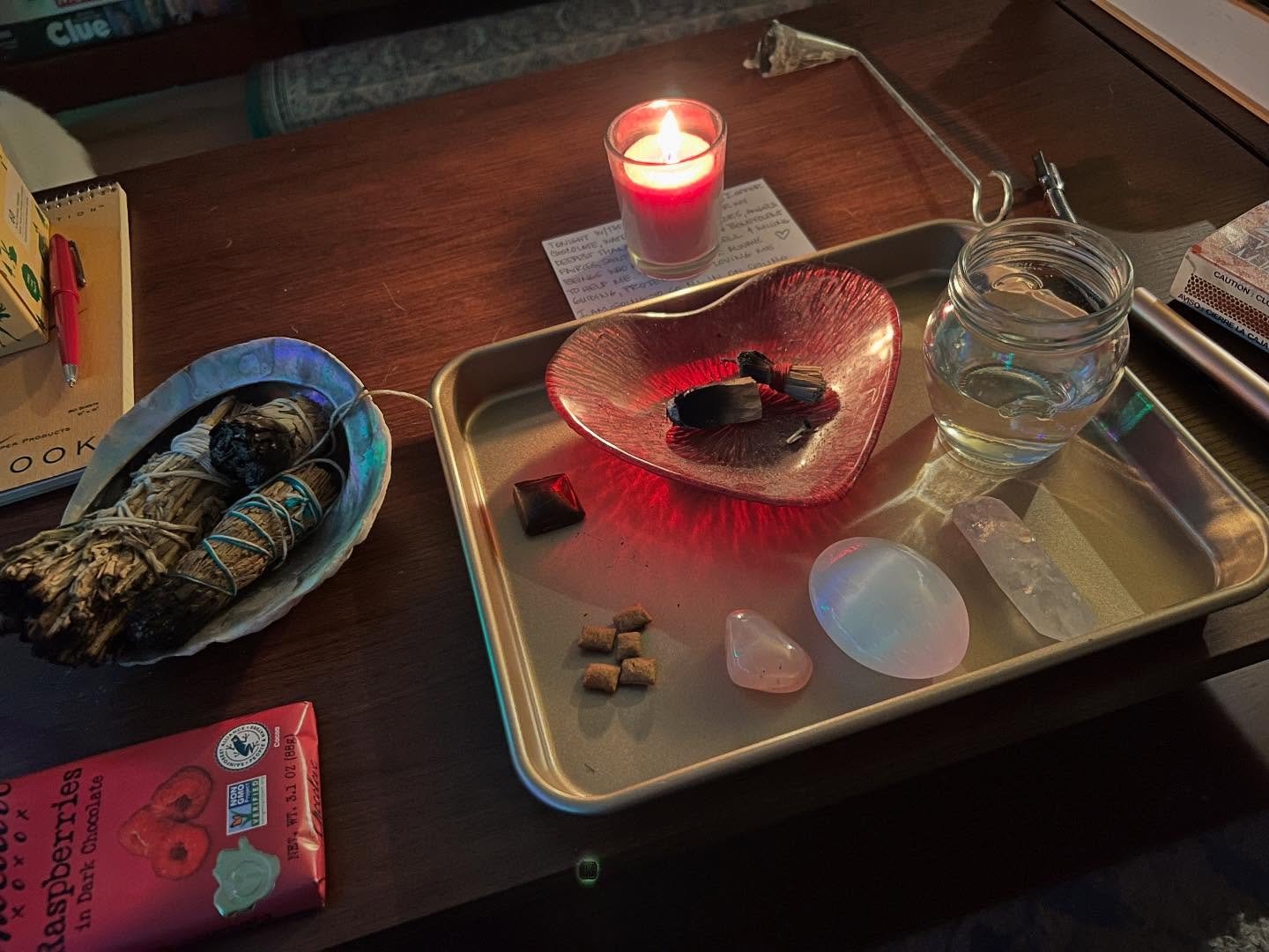 Tonight I made an offering to my ancestors and guides under the light of the full moon still in the energy of the blood moon. Change is coming. May it bless those ready for it. As&eacute;. May it be so. 🙏🏼✨❤️🔥🌕

#bloodmooneclipse #offering #chang