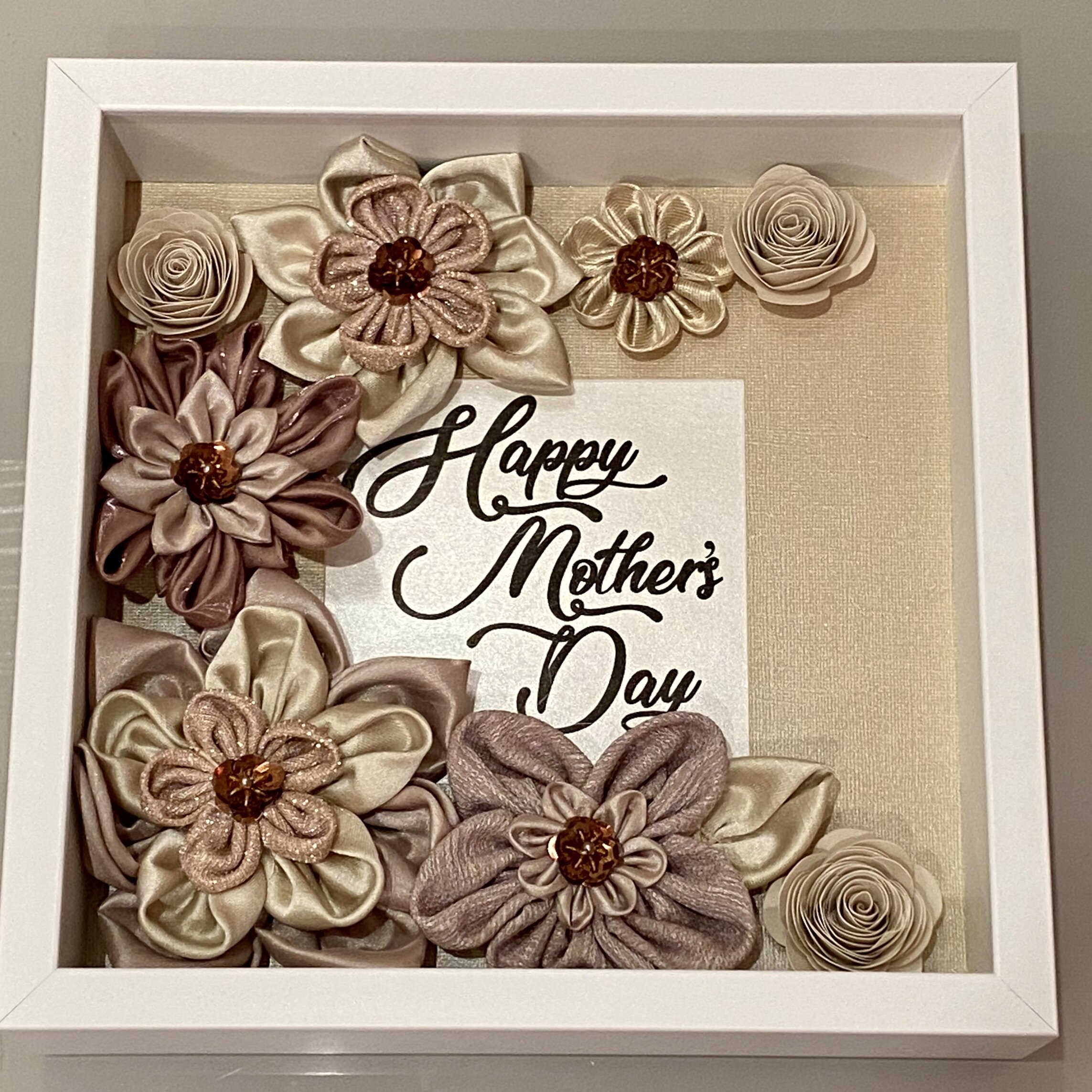 Photo Frame Gift with 3D Flowers - Neutral Tones