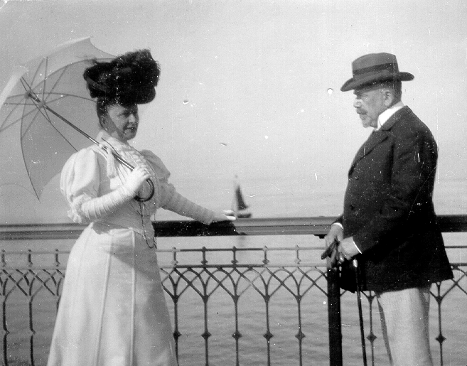Gustav und Charlotte von Klemperer auf Norderney, um 1900