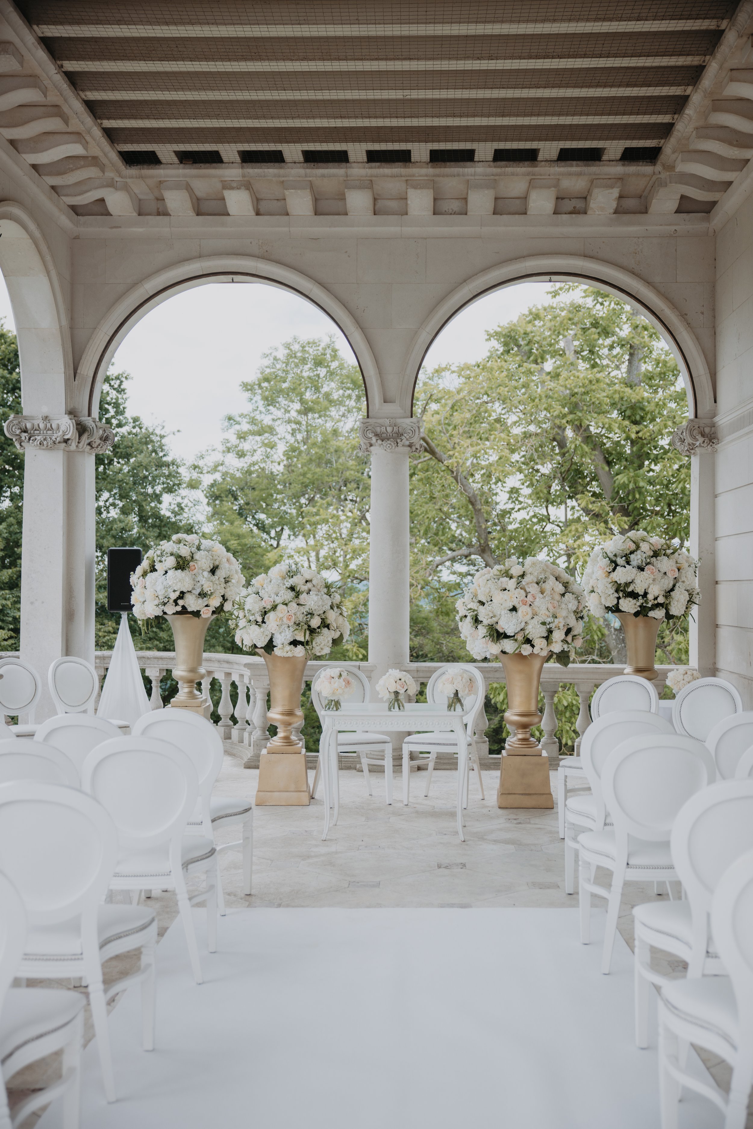 Luxury wedding ceremony Cliveden.jpg