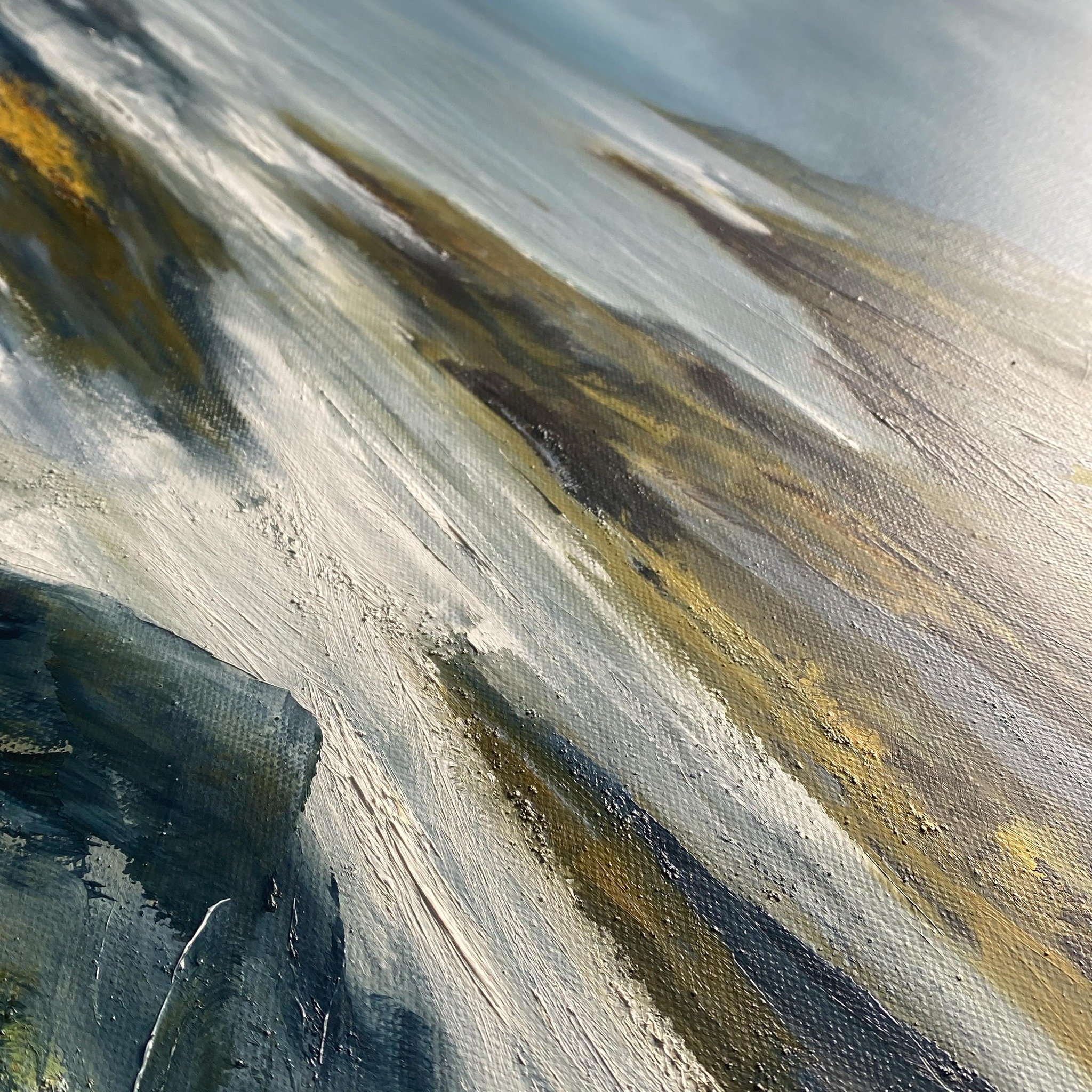I&rsquo;ve been busy with workshops and a lovely commission, so not many posts but I can show you snippets of work in progress plus my first layer of the demonstration piece from our Going Large workshop . Looking forward to getting it past the finis