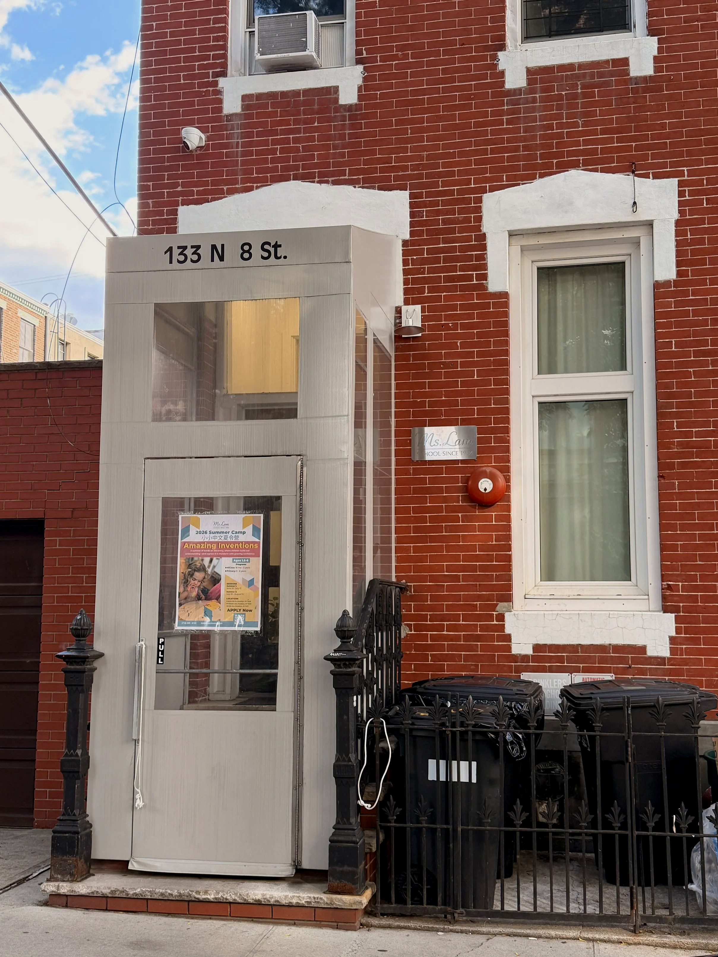 133 North 8th Williamsburg front entrance