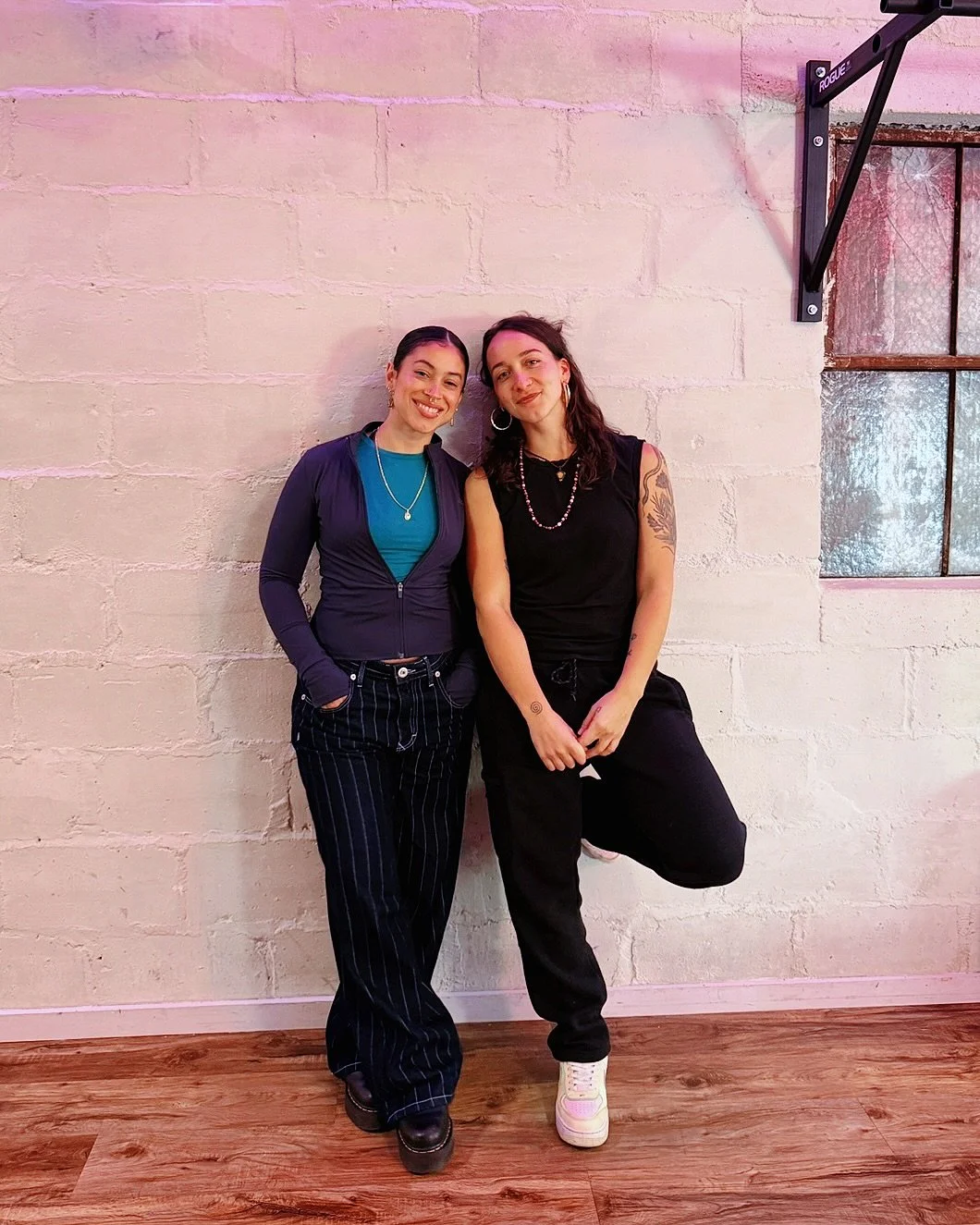 Please welcome Juli and S&oacute;l - the 2 newest members of our Strength Coaching team!!! 🐆☀️

This means we&rsquo;ll be adding new classes and plenty of new openings for membership 👯

🌄For S&oacute;l, as a nonbinary, queer Venezuelan person livi