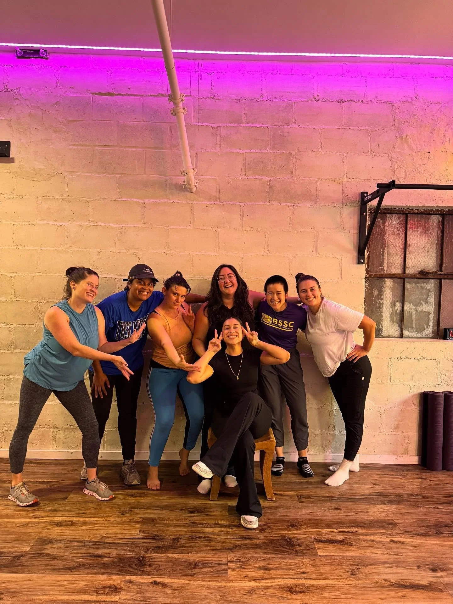 Soft Space tings! ๐๐๐
New coaches and big lifts from yall! 
So happy for all the new faces to be joining the community! And sooo freaking proud of all of y’all for putting in sooo much work!
It’s so amazing to see the growth in each an