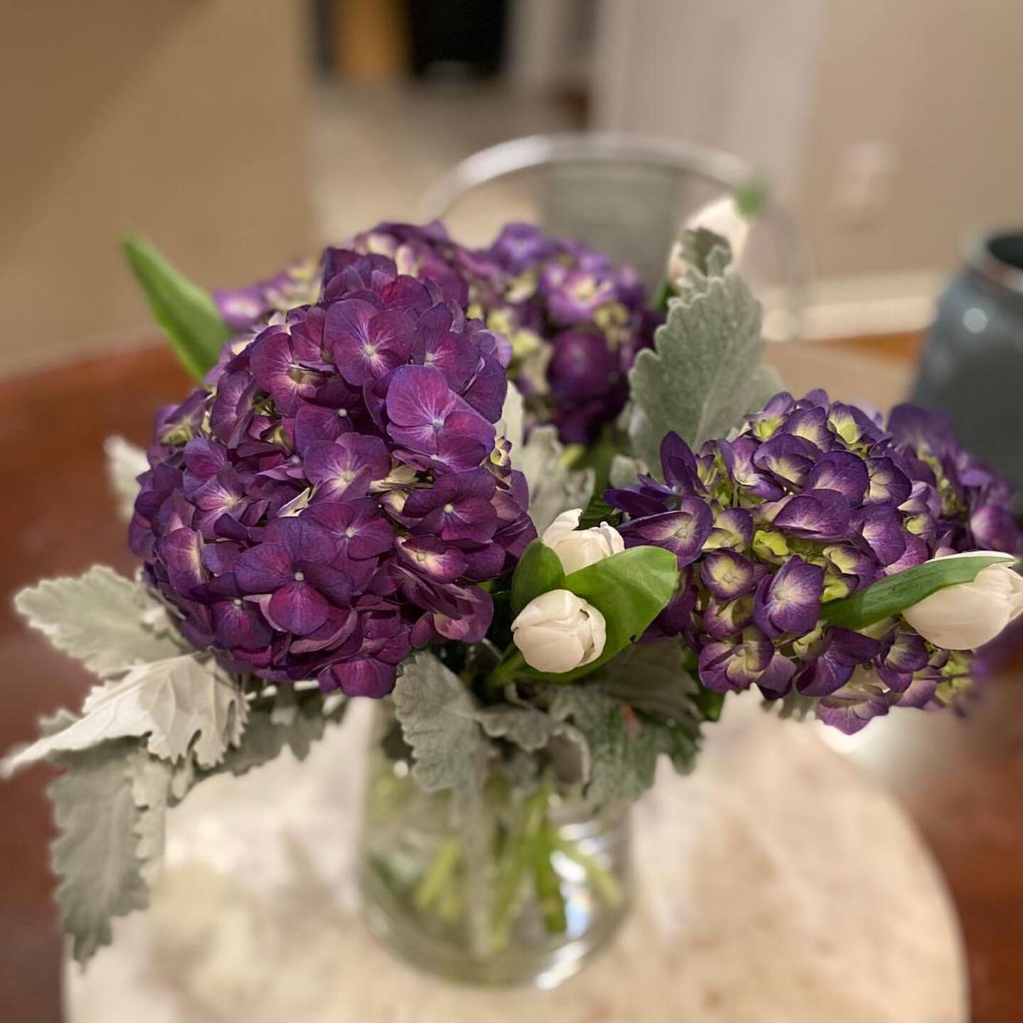 Last night&rsquo;s flower demo was awesome!! @sarelnew sure knows how to put together beautiful bouquets! And we learnt how easy and quick it is to do!  Thanks to all who joined! It was so much fun 🌸🌺🌹🌷💐 Have a wonderful Shavuot!