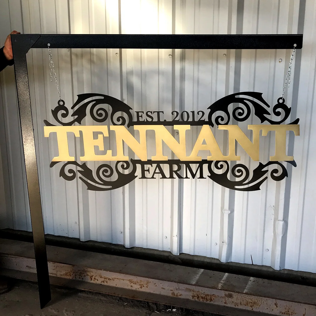 TennantEntrySign1.jpg