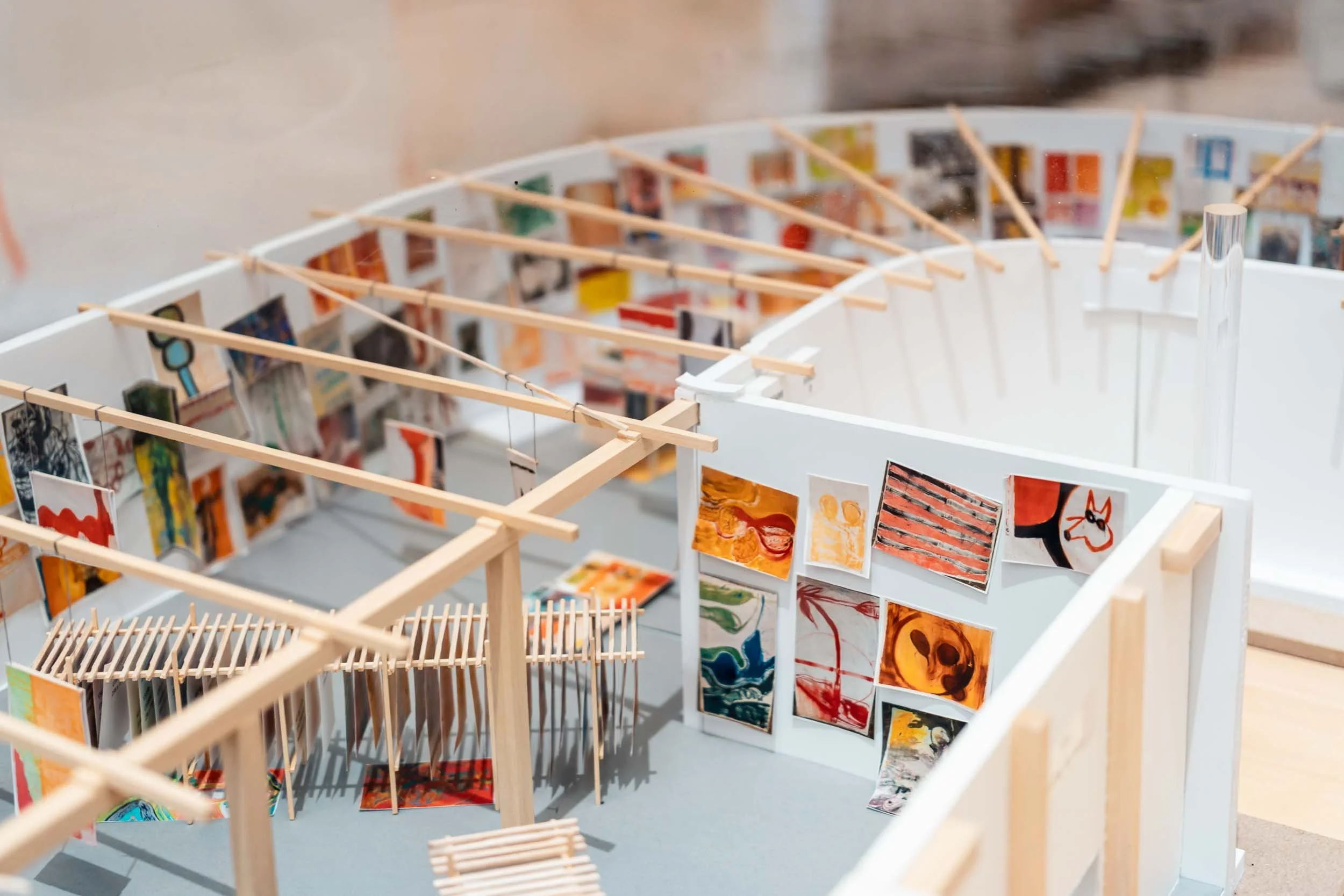 becoming-carmen-travel-france-paris-palais-de-tokyo-art-exhibition-vivian-suter-disco