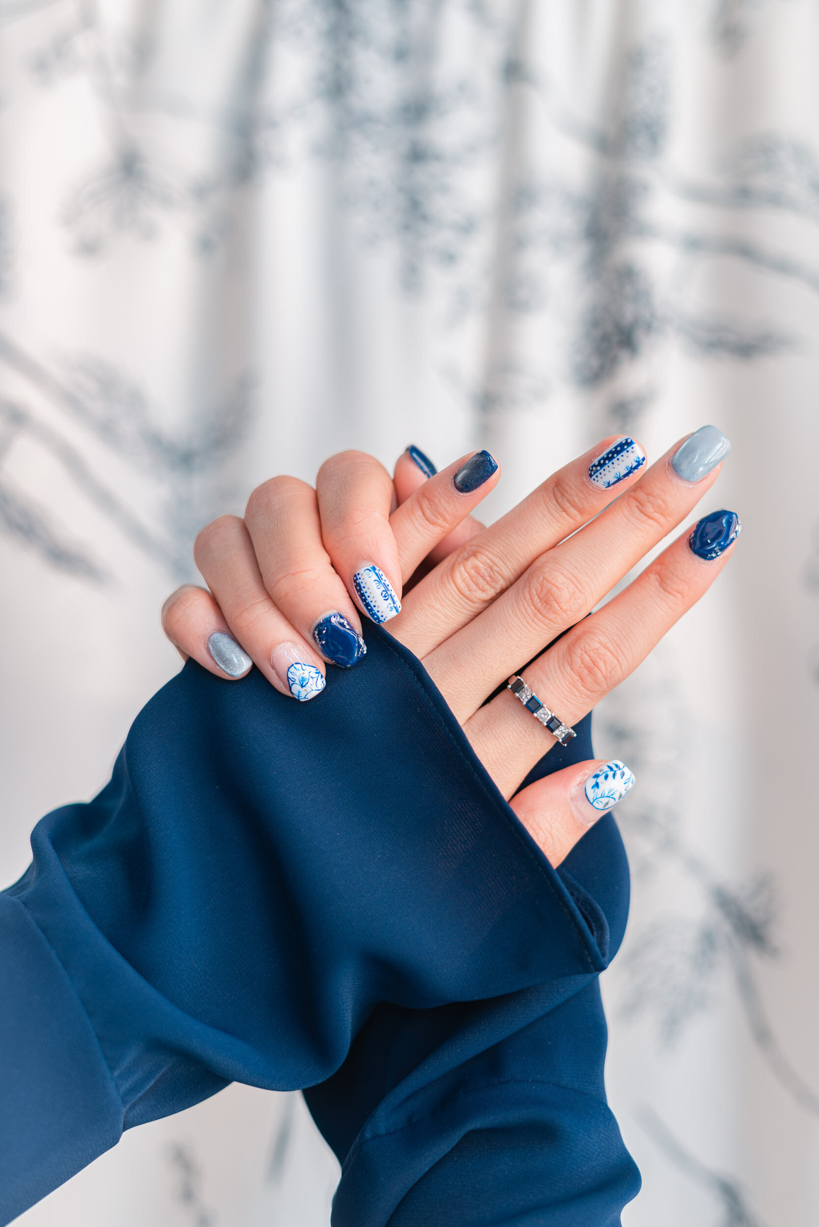 Wasserette bang deugd Porcelain Nails: The Only Colours I Wear With Silver — Becoming Carmen
