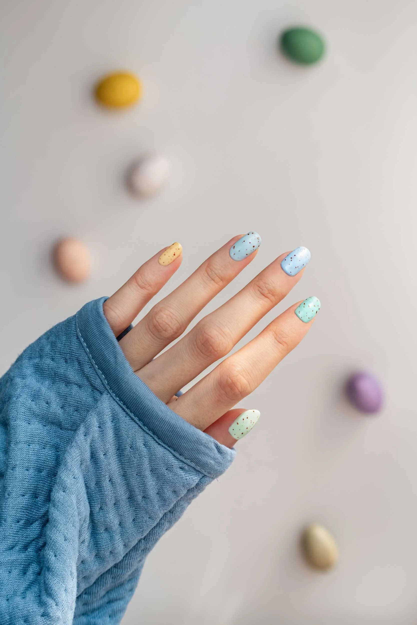 Sweet on Spring: Speckled Chocolate Egg Nails for Easter