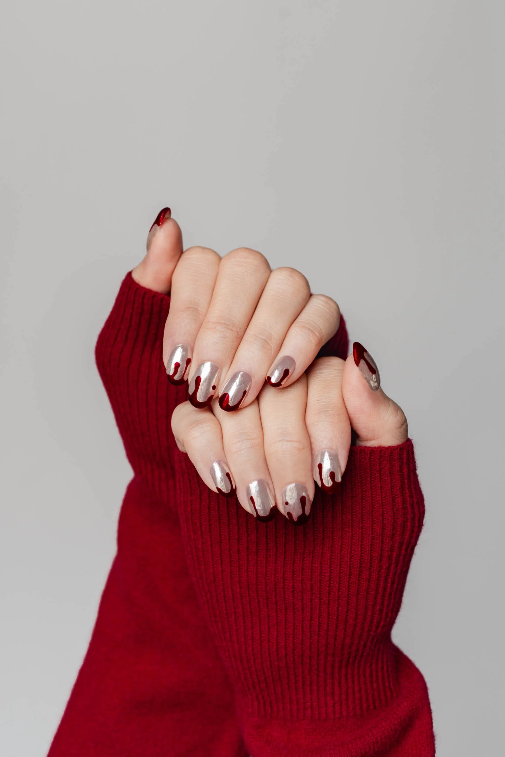 becoming-carmen-nail-inspiration-halloween-blood-drip-vampire-red