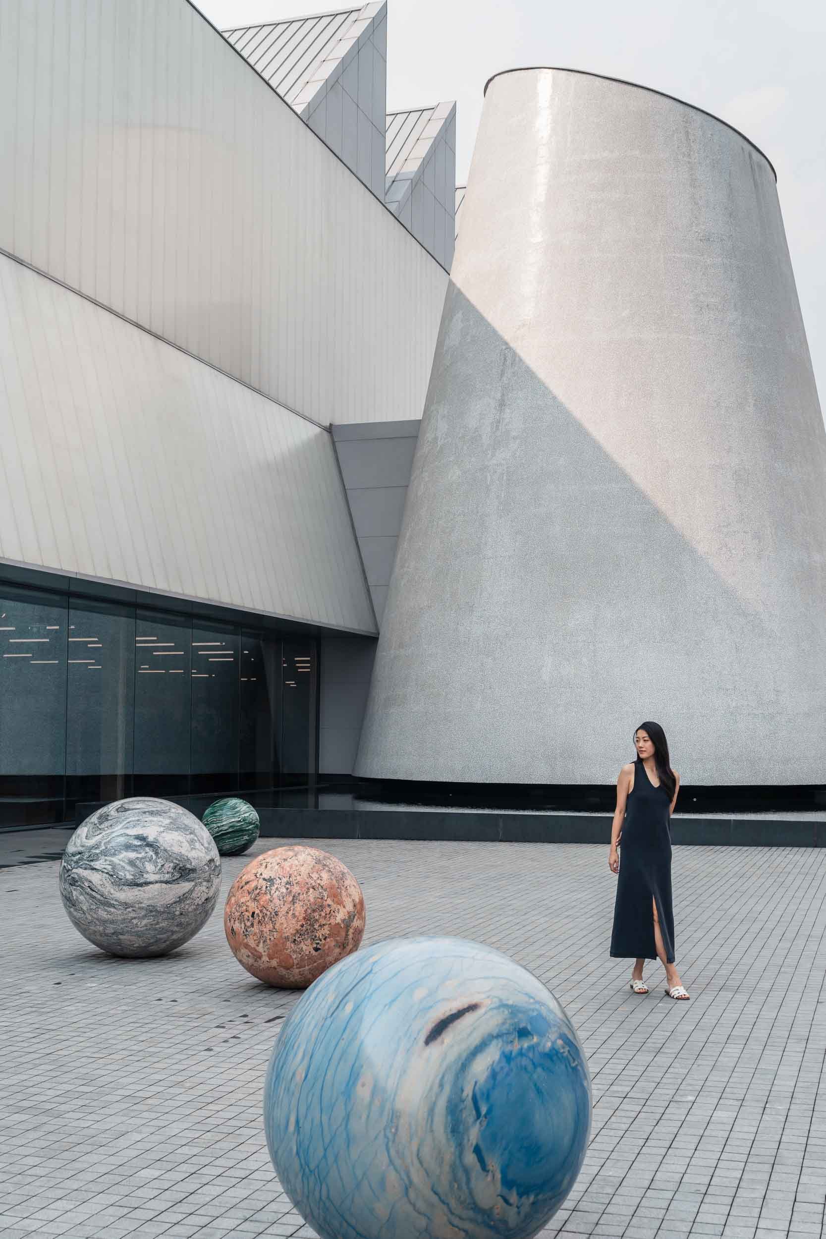 (In)visible Presence: Deciphering the Monumental Inaugural Show at Dib Bangkok