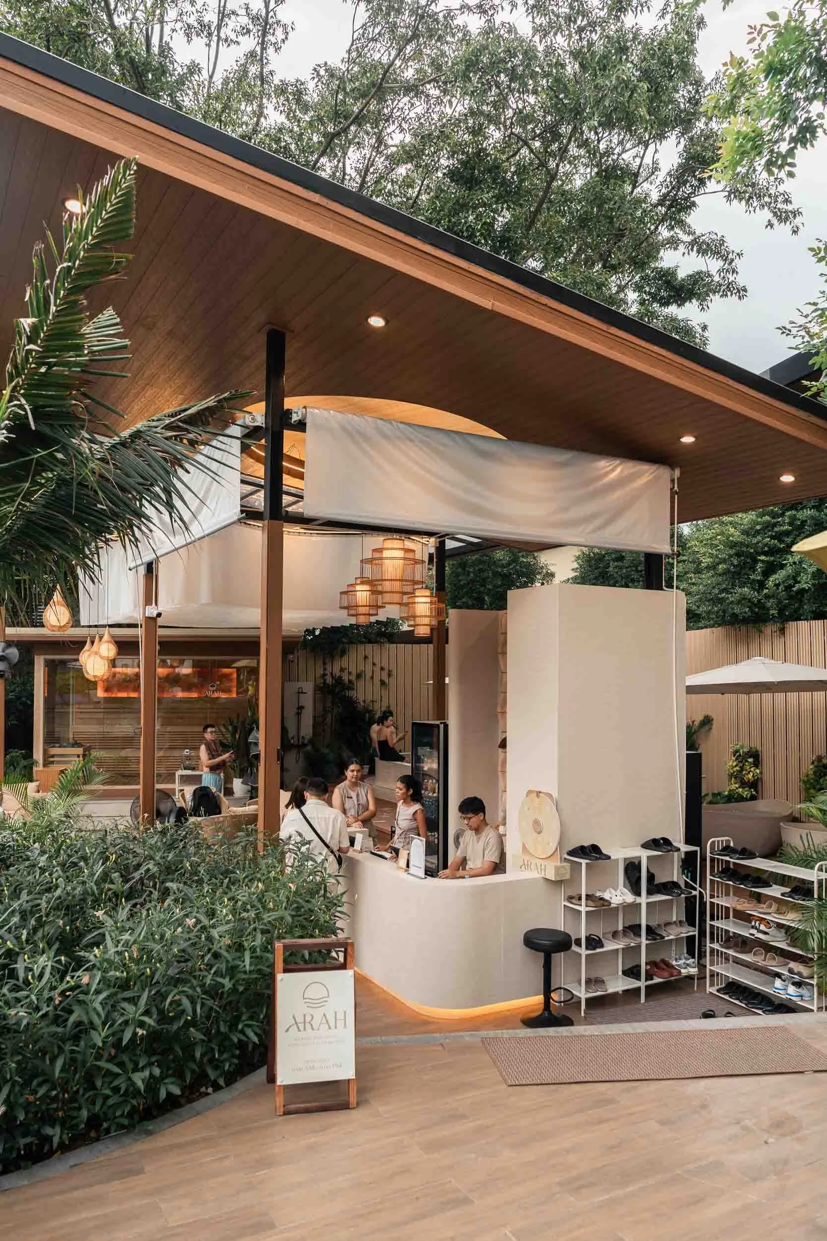 becoming-carmen-thailand-bangkok-wellness-recovery-guide-arah-sauna