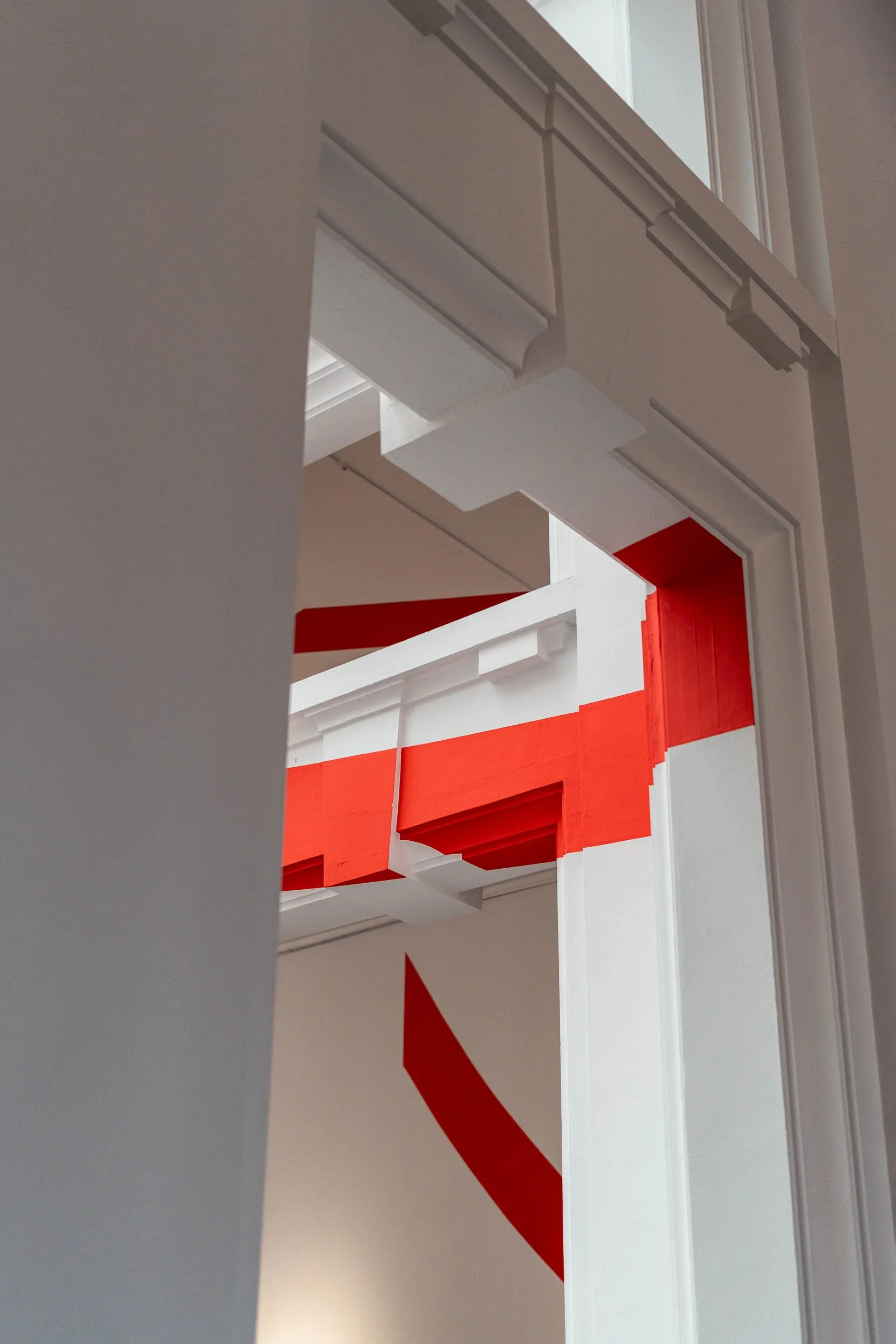 becoming-carmen-france-lille-palais-des-beaux-arts-felice-varini-eclats-de-echoes-art-installation-exhibition