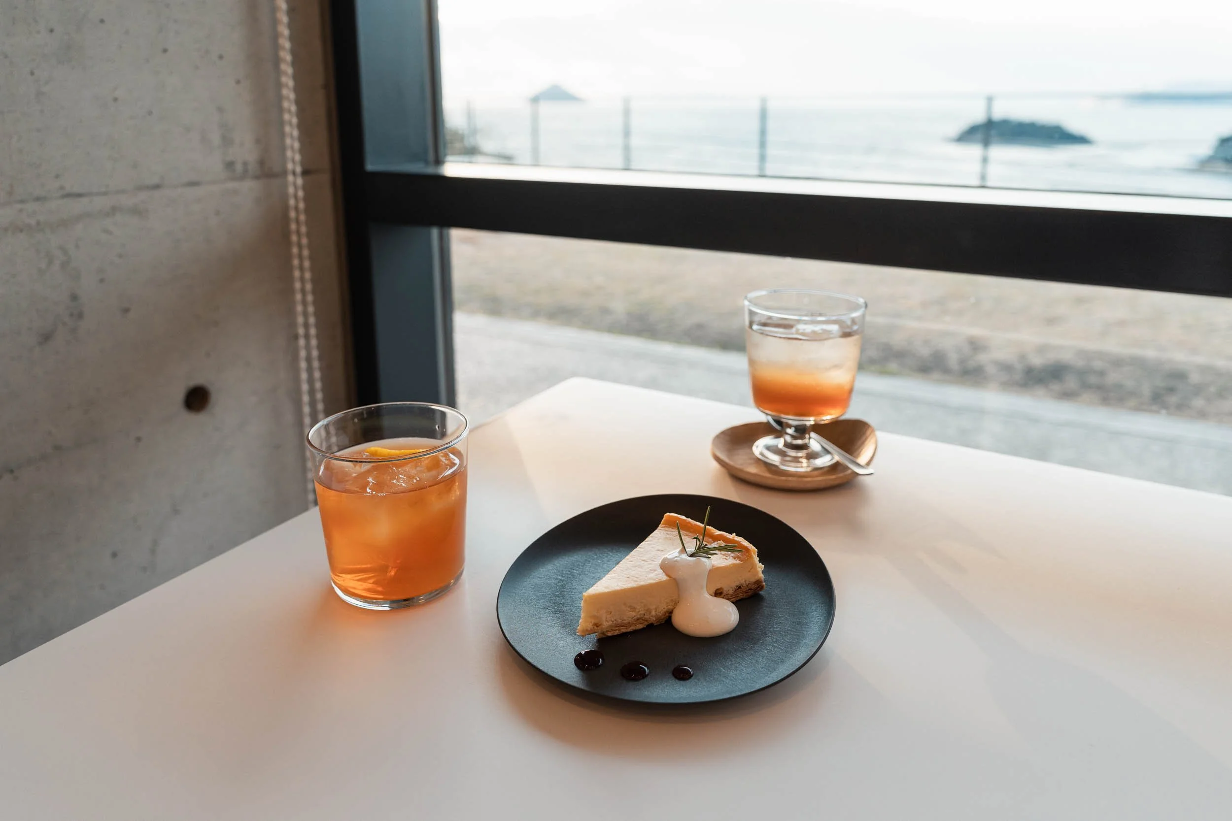 becoming-carmen-travel-guide-japan-naoshima-island-benesse-house-museum-cafe-tea