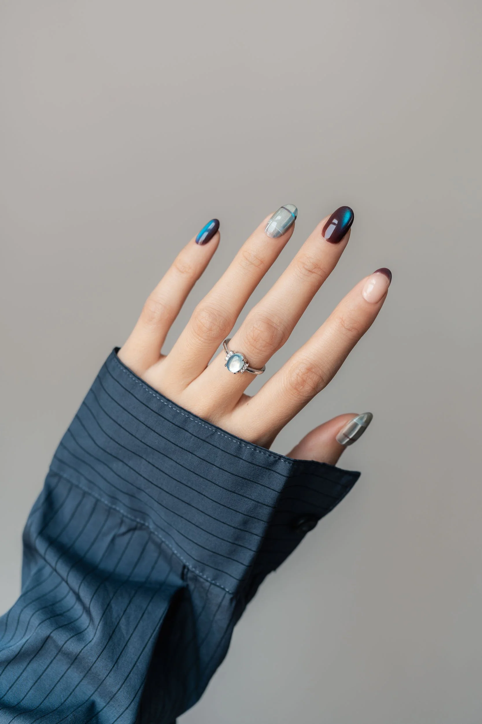 becoming-carmen-blue-brown-silver-tartan-check-manicure-nails