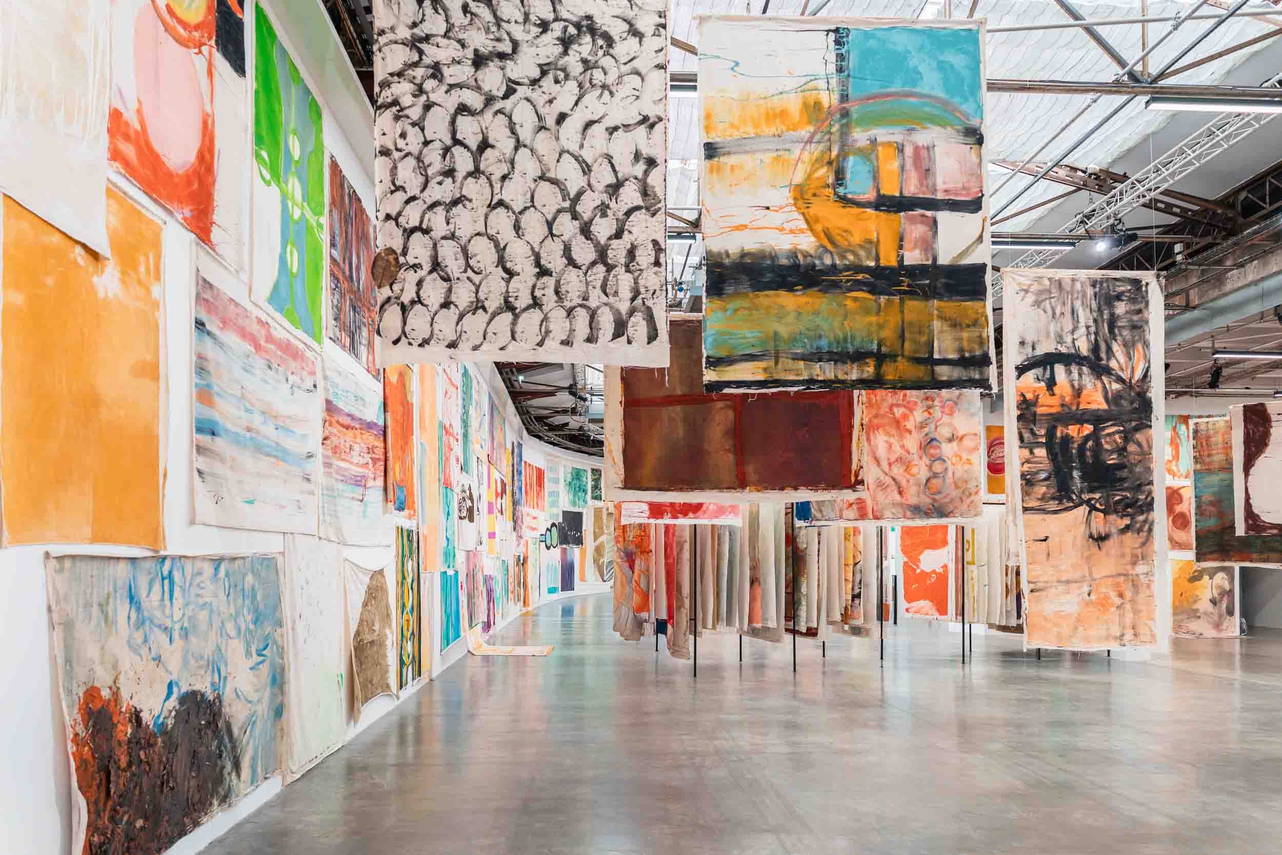 becoming-carmen-travel-france-paris-palais-de-tokyo-art-exhibition-vivian-suter-disco