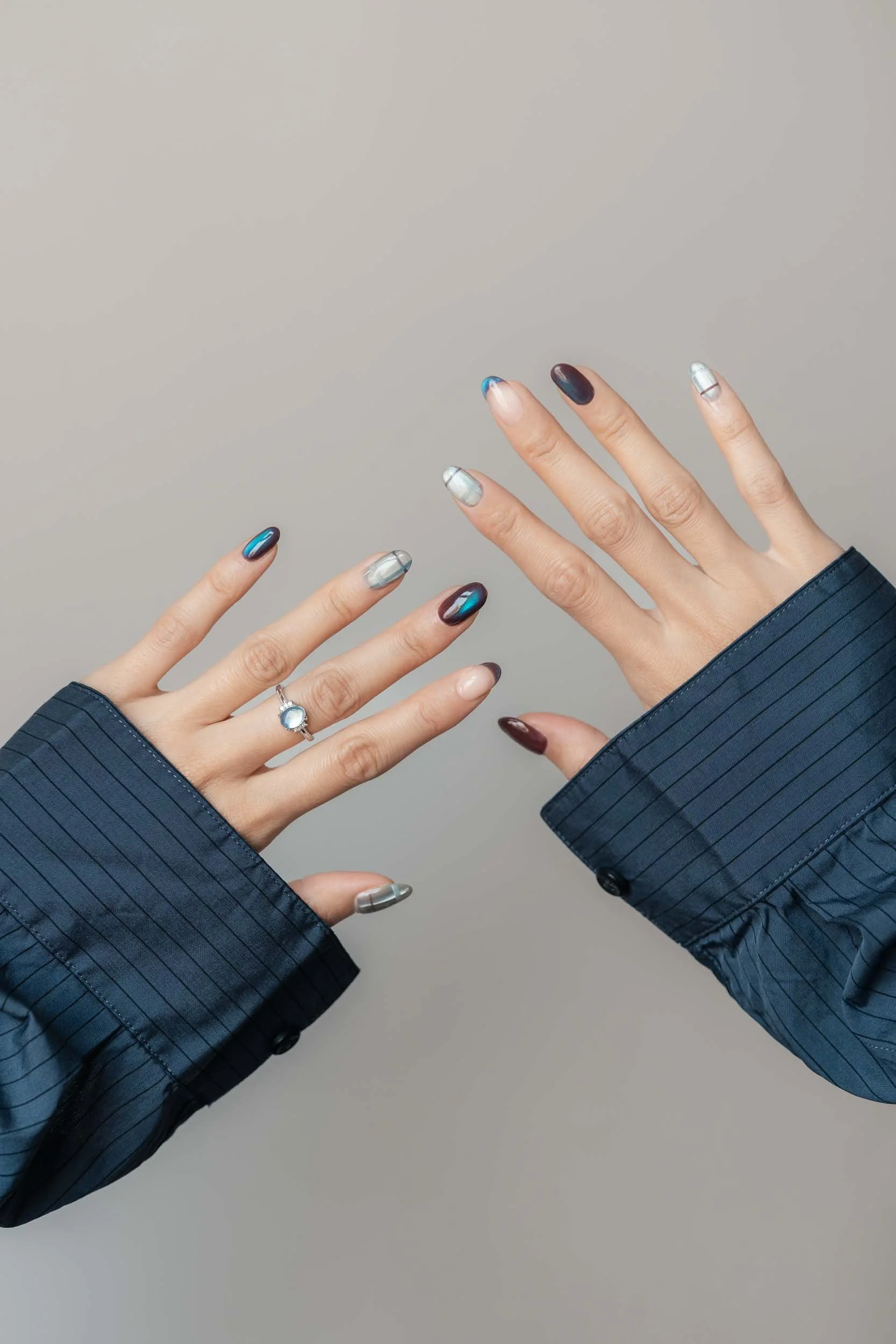 becoming-carmen-blue-brown-silver-tartan-check-manicure-nails