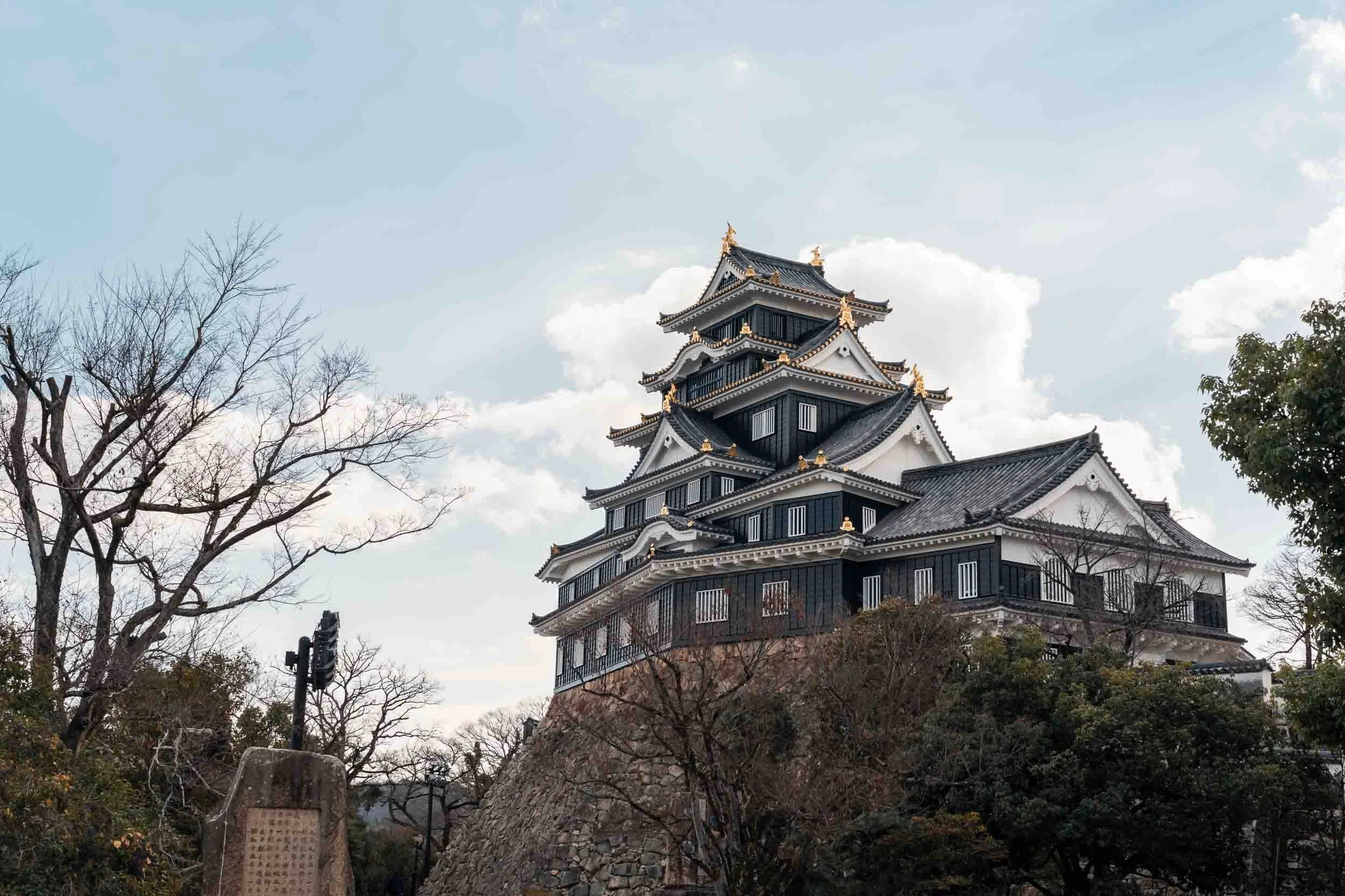 becoming-carmen-travel-guide-japan-okayama-city-castle