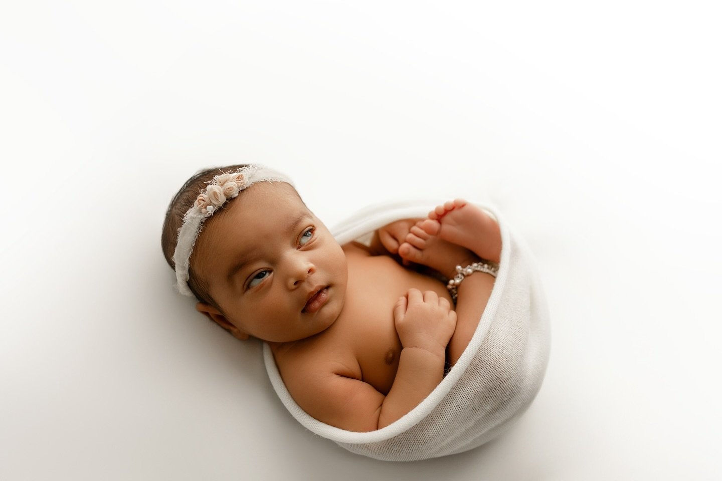 Fill in the blank: Me when ___________ 🙄 

I&rsquo;ll go first! Me when I look out the window at 5:00pm and it&rsquo;s pitch black 🙄

Haha, your turn! ⬇️ 

#Newborn #newbornbaby #newborns #newbornphotography #newbornphotographer #newbornprops #newb
