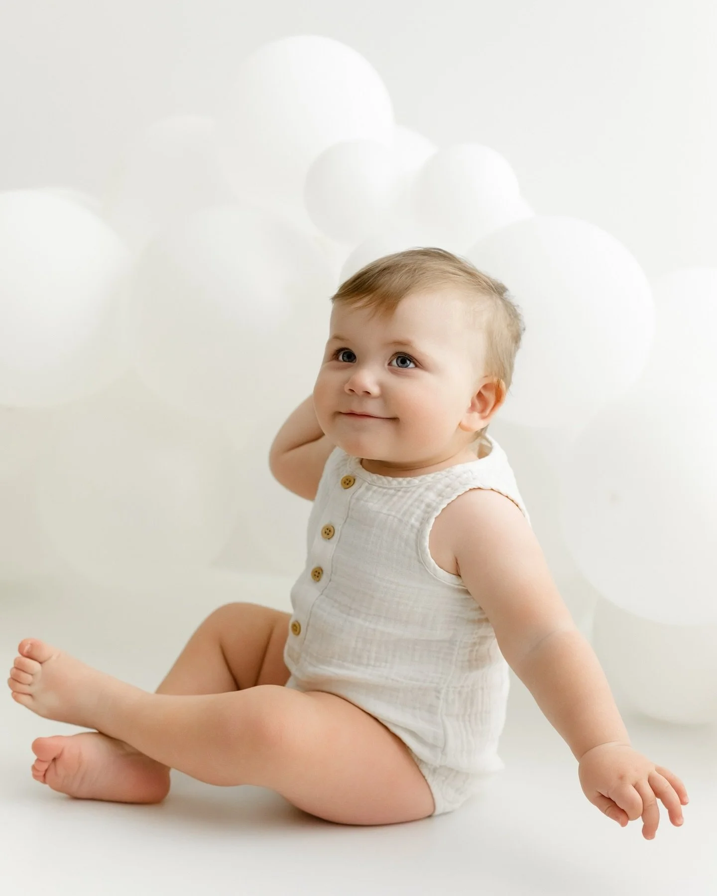 Watching your little ones grow is one of the greatest parts of my job!  Five sessions in one year with this little one, and every time it feels just as special. Feeling incredibly lucky to have gotten to watch this sweet boy grow 🫶🏼