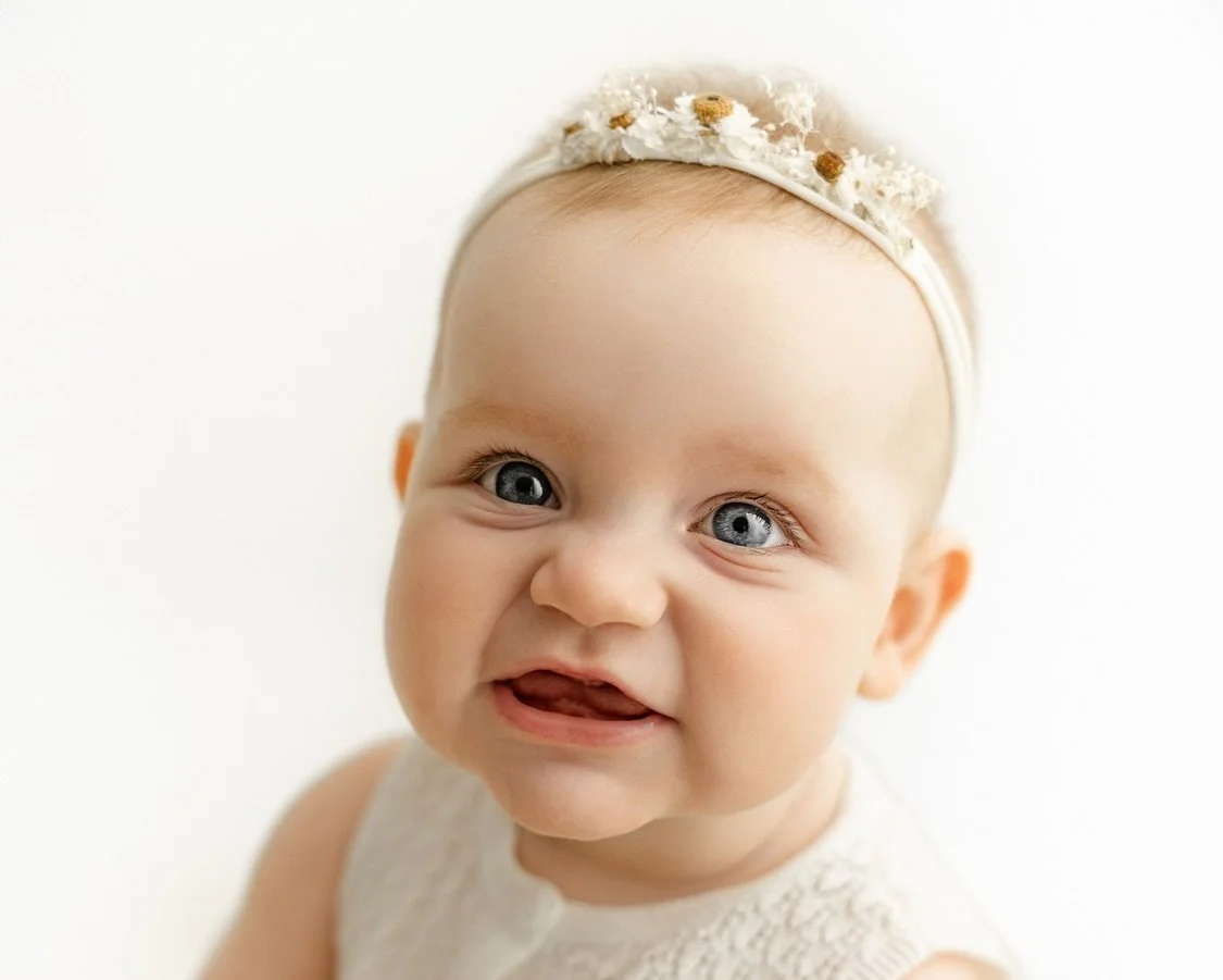 Got to spend some time with this sweet girl again during her sitter session today, and she gave me this scrunchy little face for about 90% of it. Truly the cutest 🥹