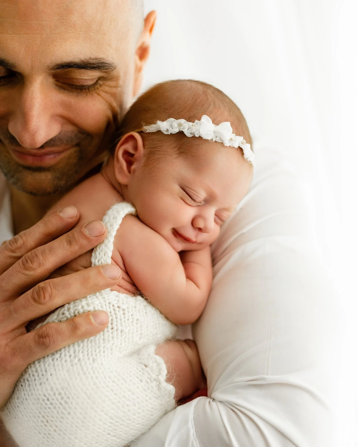 Snuggles with dad 🫶🏼