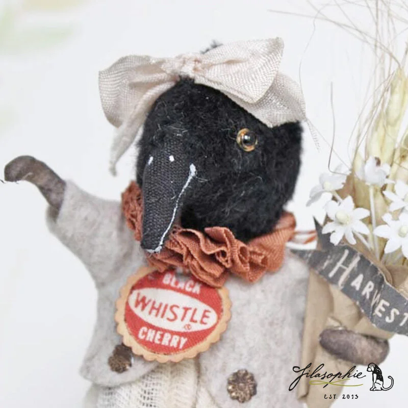 filasophie-spun-cotton-ornament-prims-crow.jpg