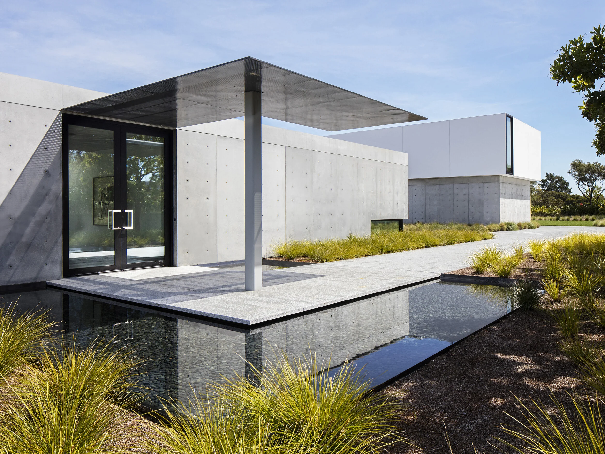 OZ Residence | Discover Modern Living - Explore Now — Stanley Saitowitz ...