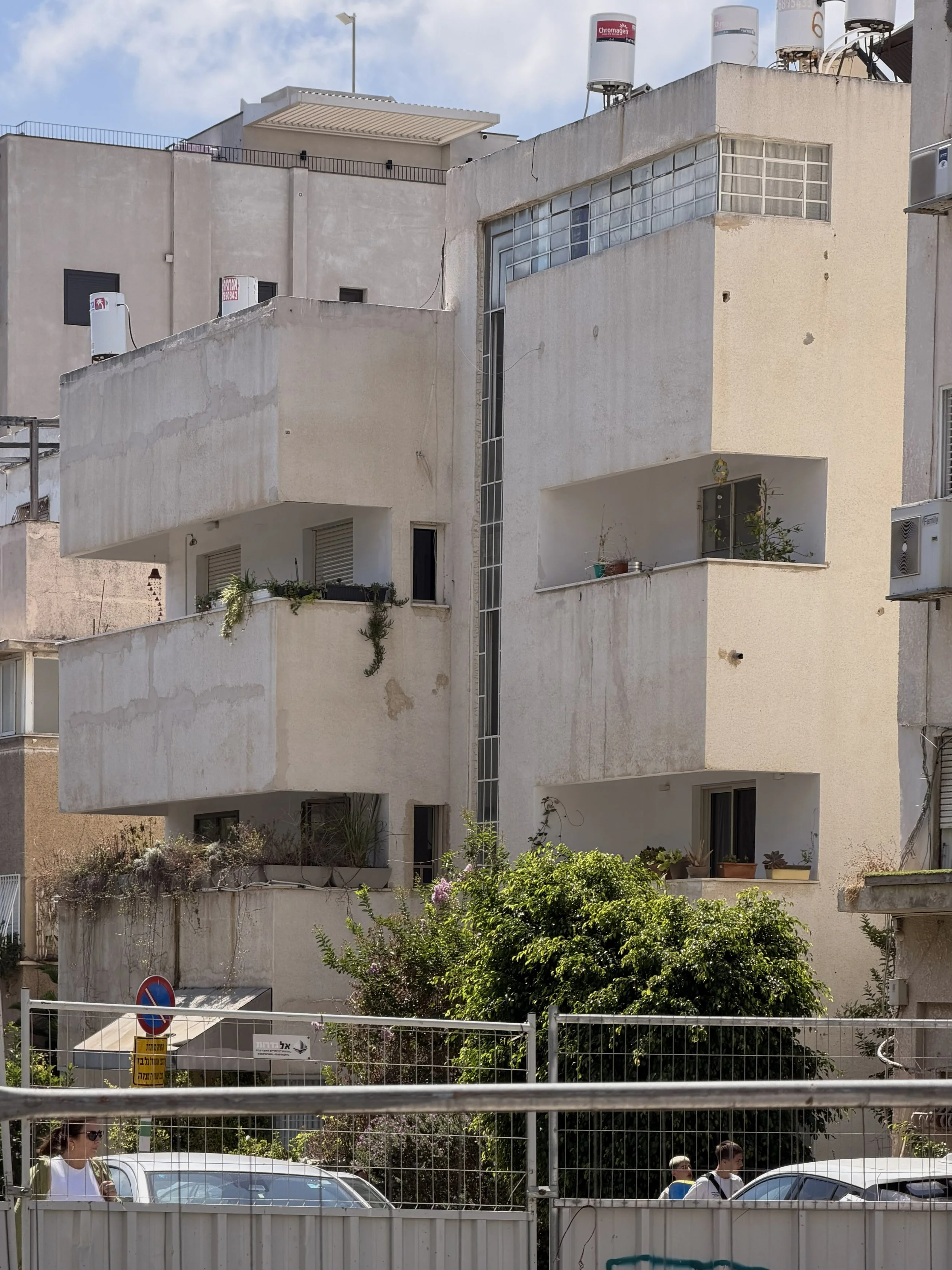 tel_aviv104.jpg