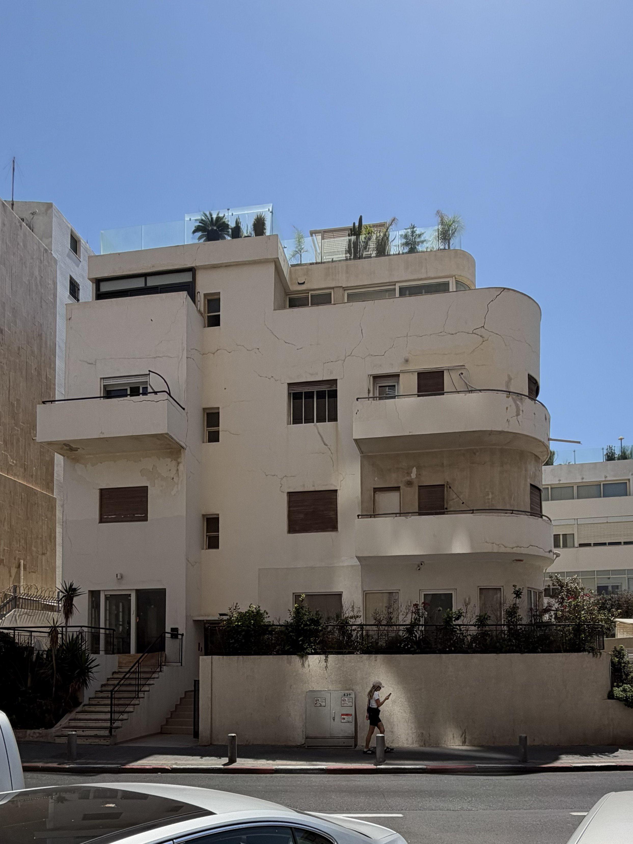 tel_aviv111.jpg