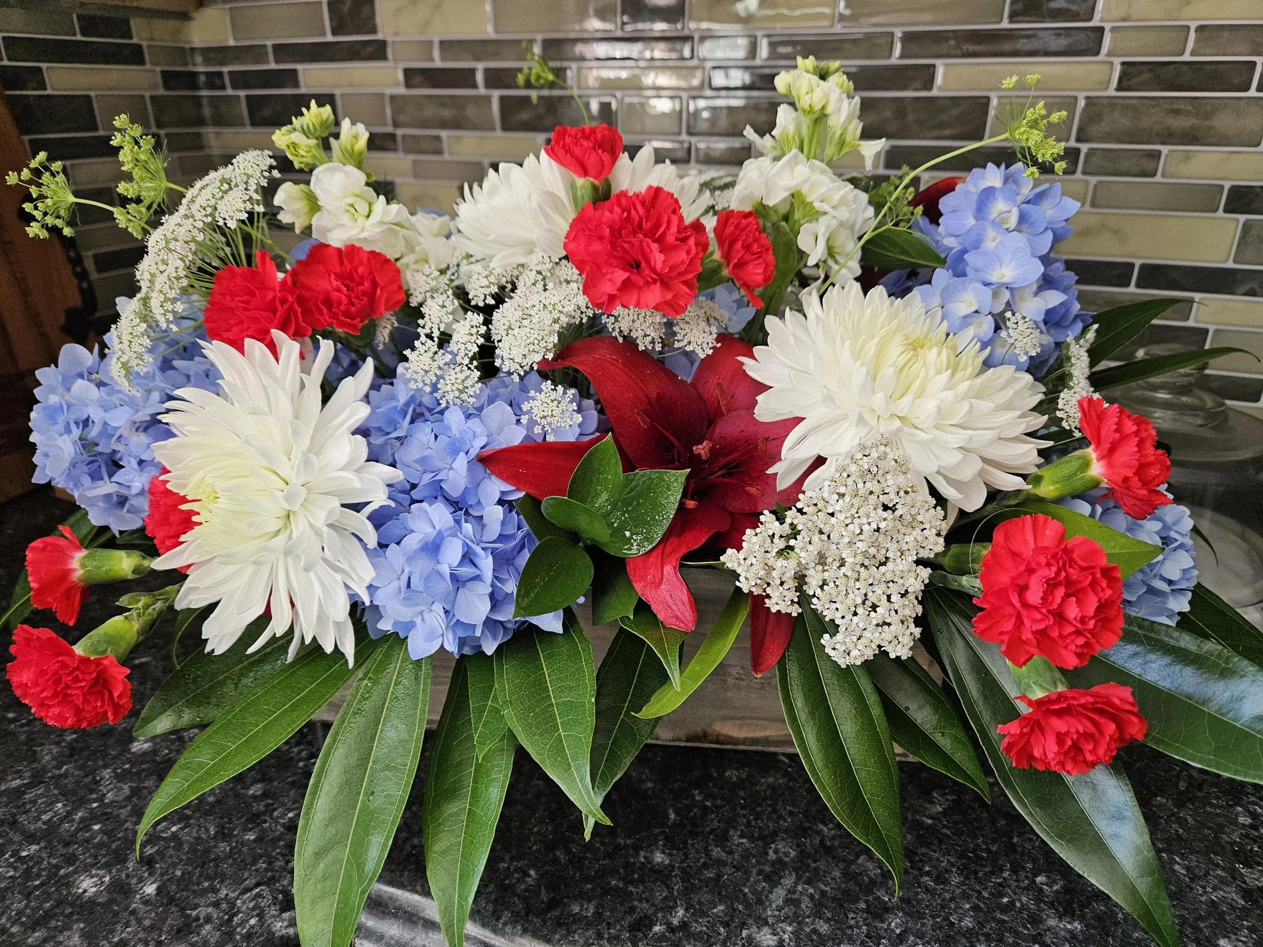 4th of July Fresh Floral Centerpiece Workshop
