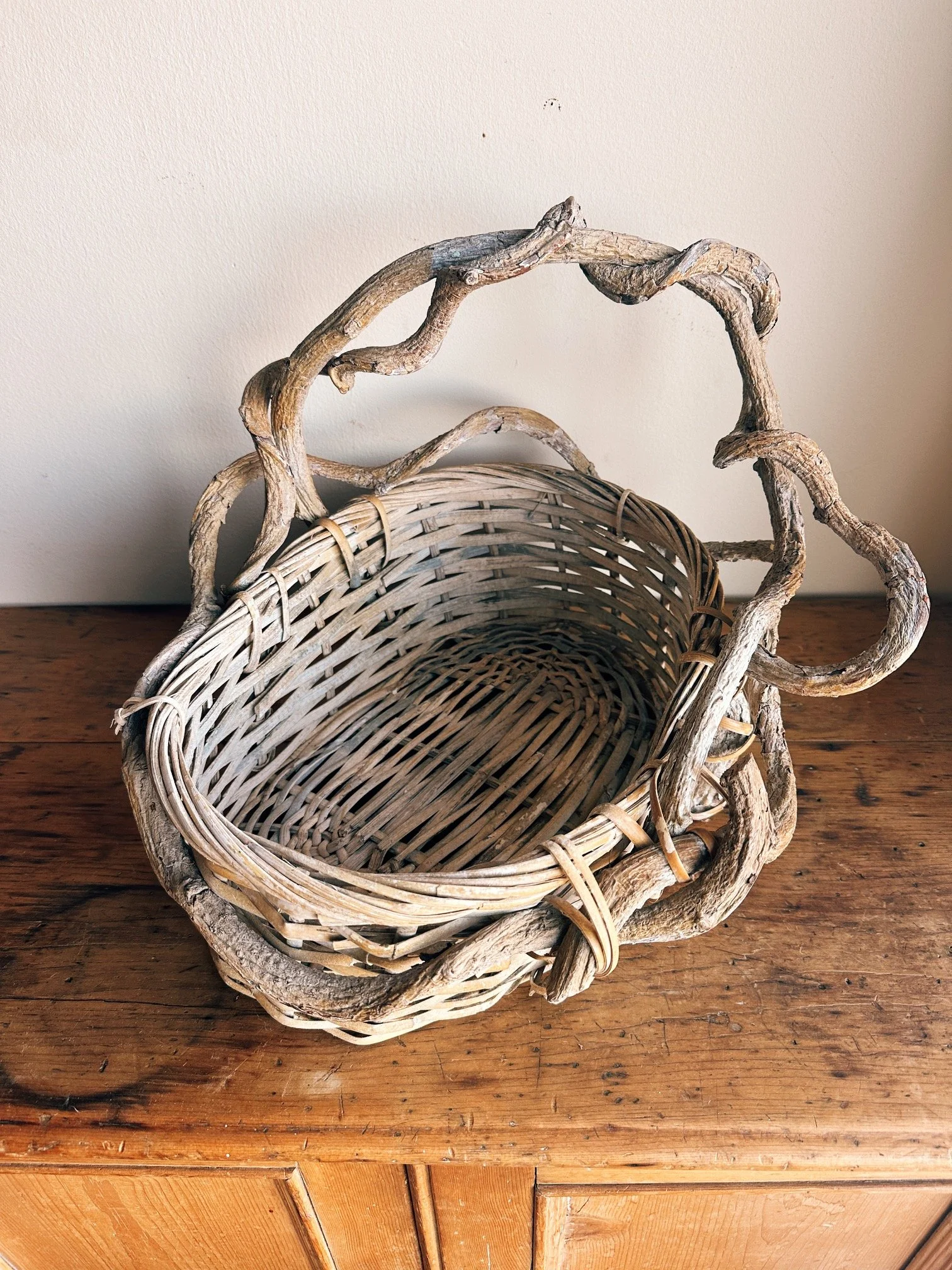 twig handle basket (7).JPG