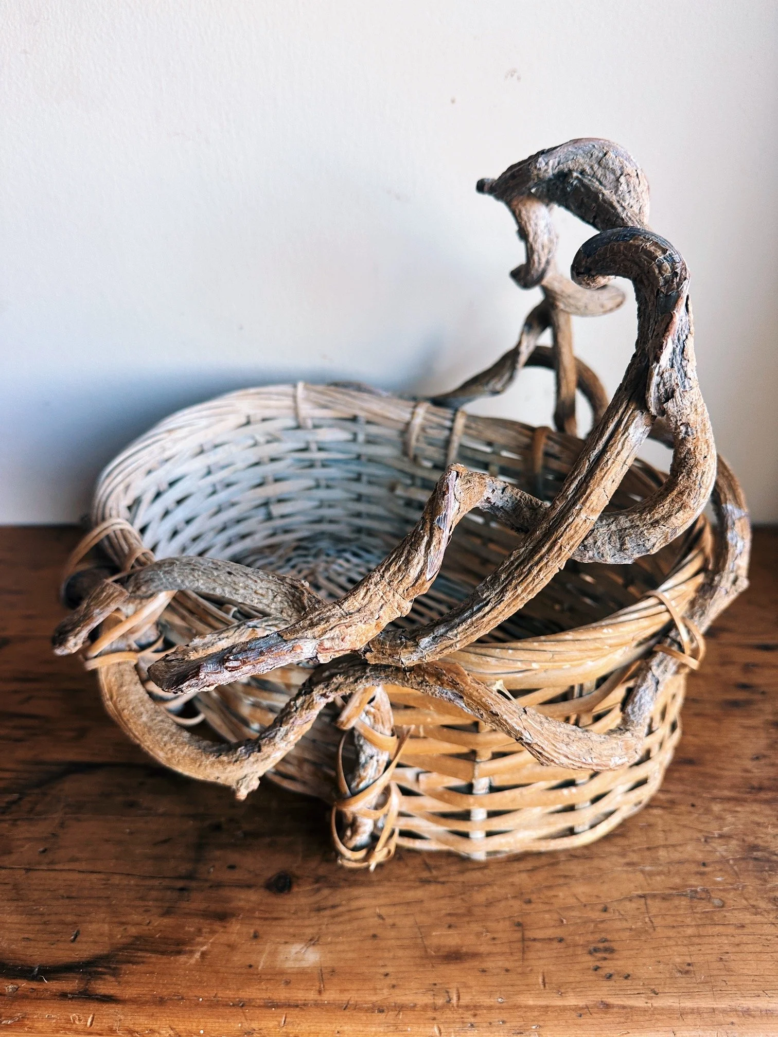 twig handle basket (11).JPG