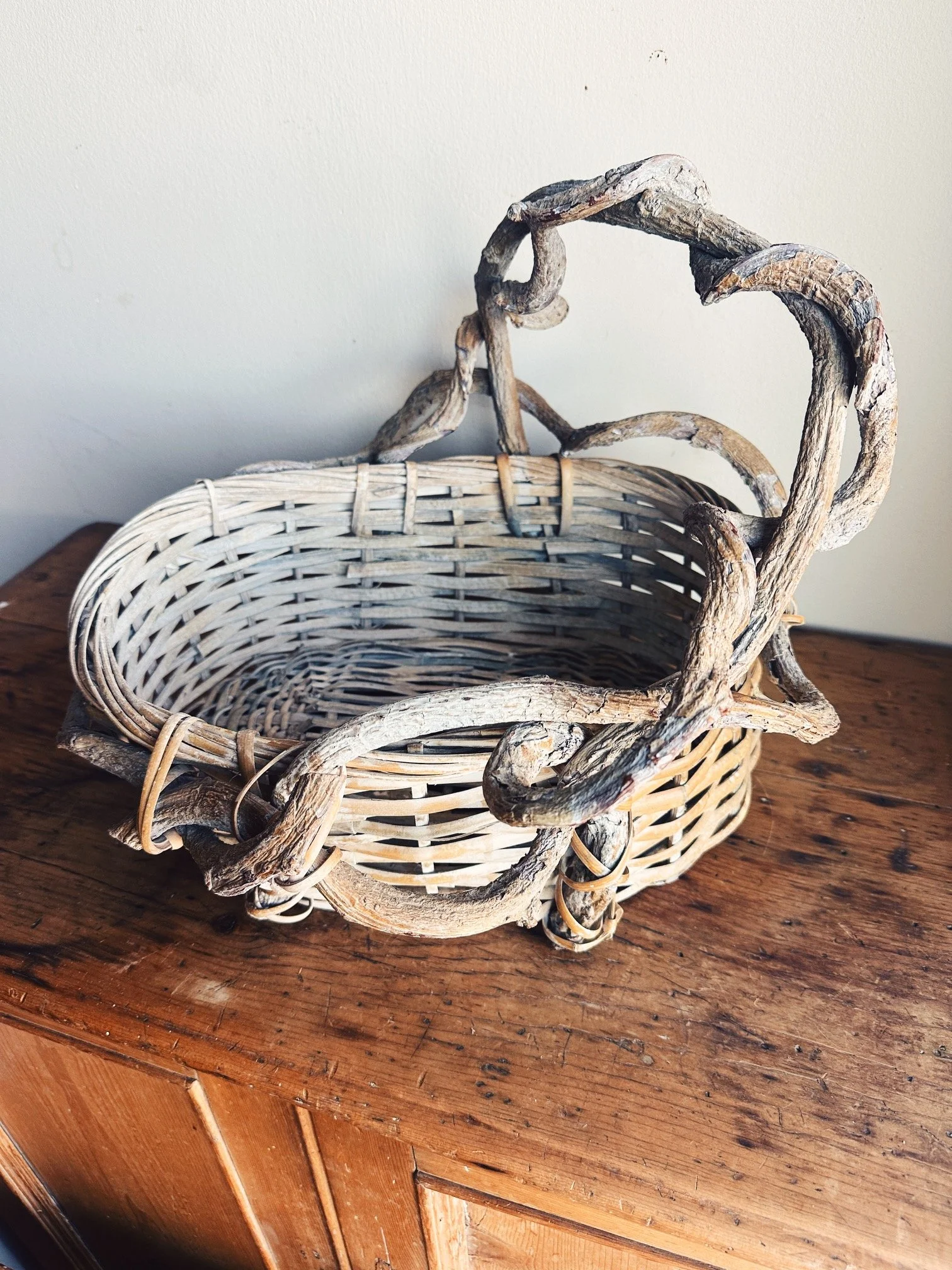 twig handle basket (9).JPG