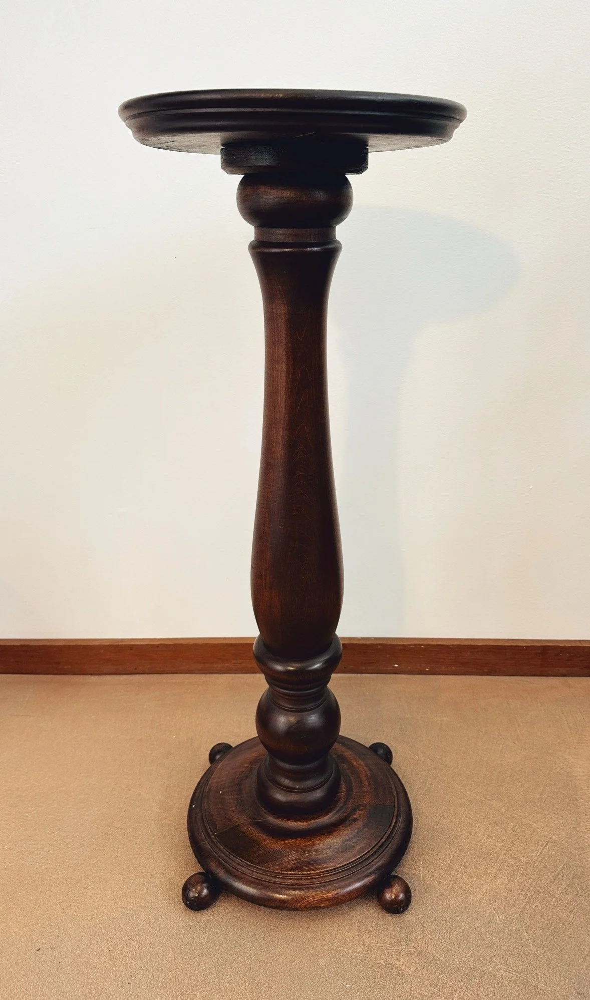 wood pedestal (8).JPG