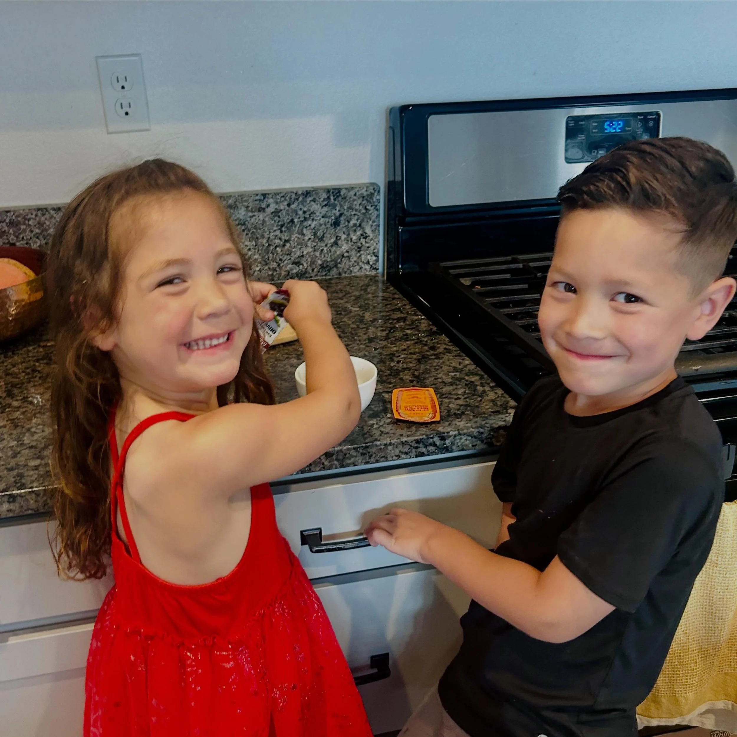 🥄💙 Tiny hands, big joy.

These cuties helped prepare May&rsquo;s Recipe Kit feature: Blueberry Couscous Salad 🫐✨ &mdash; and we can&rsquo;t think of a sweeter way to wrap up Garden Joy&rsquo;s final recipe kit of the 2025/2026 school year.

What s
